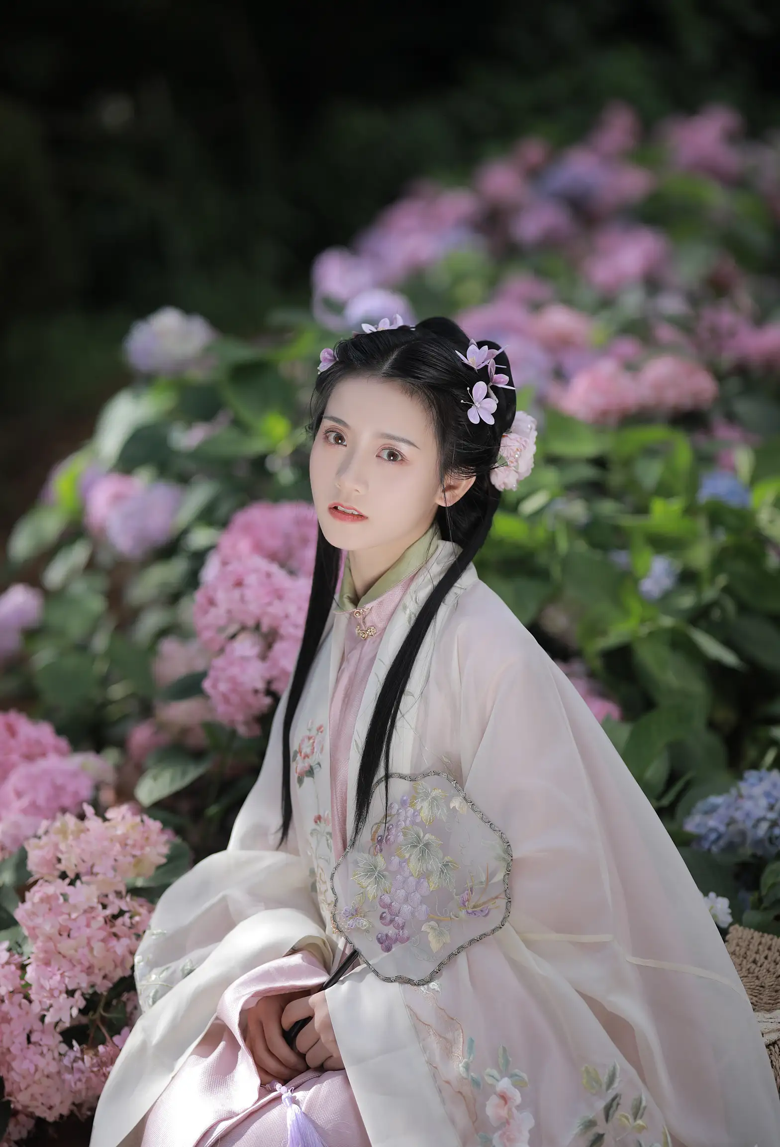 [艺图语] 2022.07.20 Vol.1535 – 一念花开，香如故 Dear-郑同学#[38P]-1