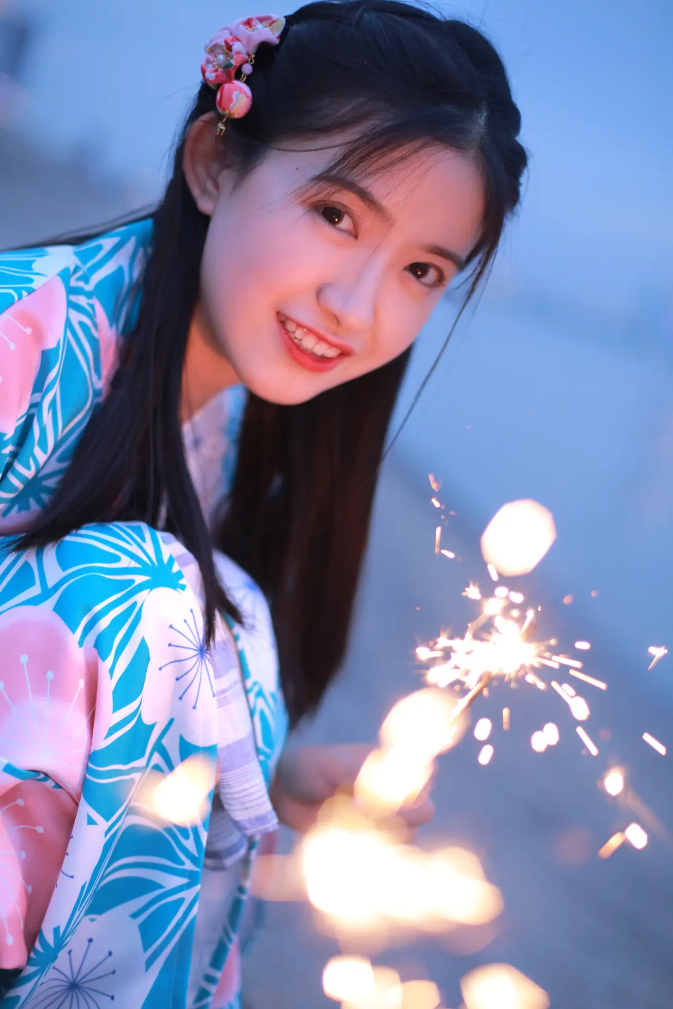 [艺图语] 2022.06.06 Vol.1095 – 花火 小草草呀#[22P]-4