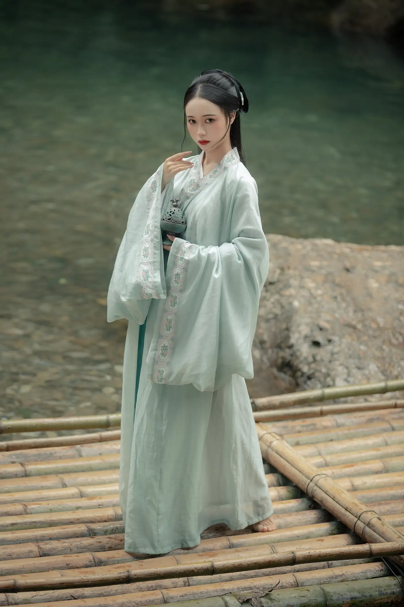 [艺图语] 2022.08.22 Vol.1764 – 轻舟 梨一依#[21P]-3