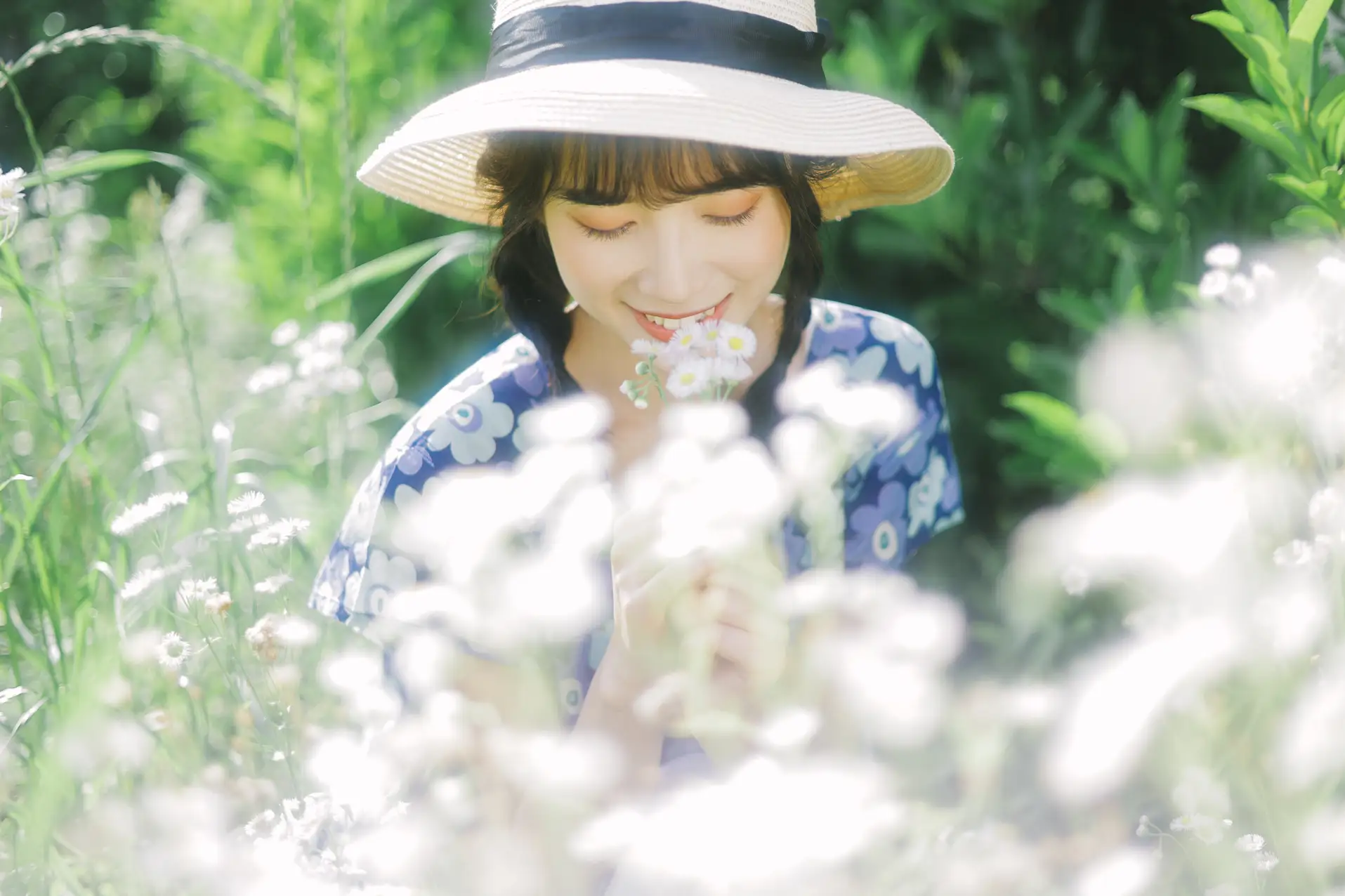 [艺图语] 2022.07.06 Vol.1393 – 初夏的花海 一只阿梦崽#[35P]-3