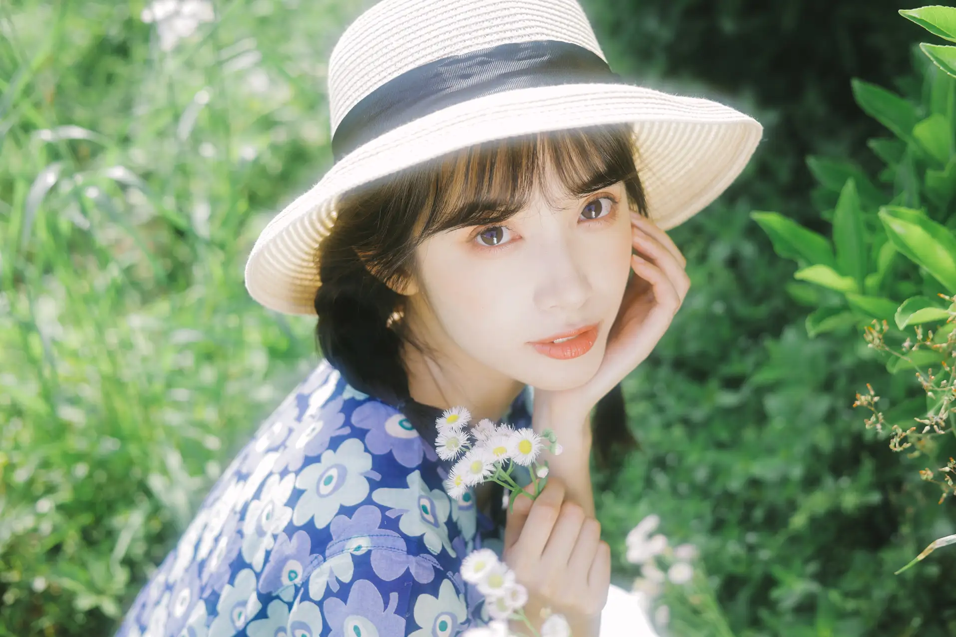 [艺图语] 2022.07.06 Vol.1393 – 初夏的花海 一只阿梦崽#[35P]-4