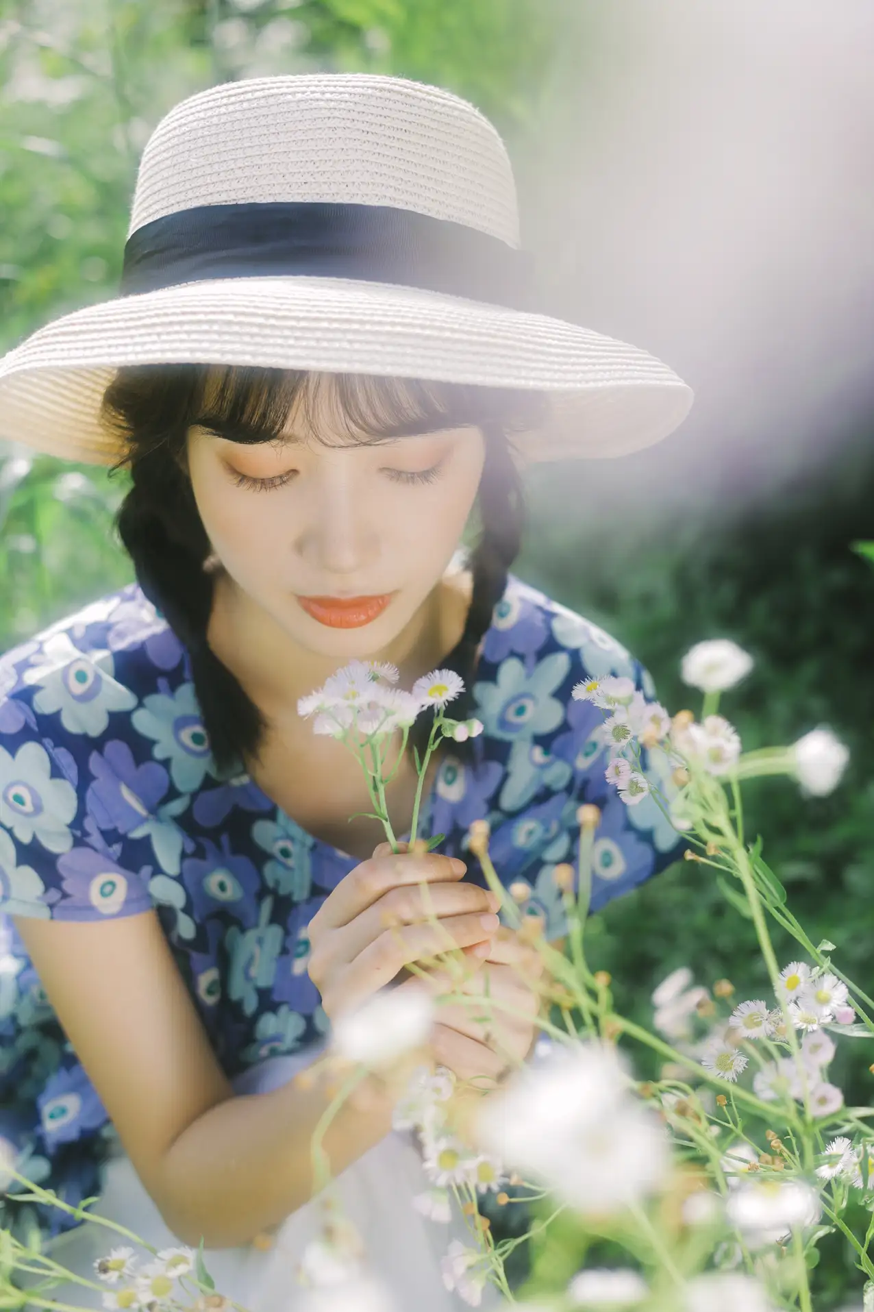 [艺图语] 2022.07.06 Vol.1393 – 初夏的花海 一只阿梦崽#[35P]-10