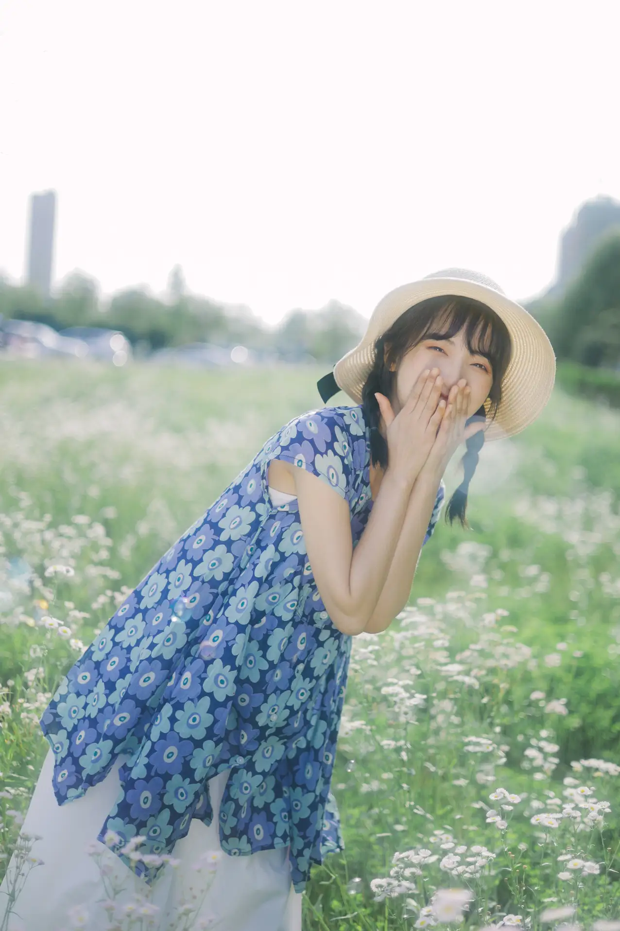 [艺图语] 2022.07.06 Vol.1393 – 初夏的花海 一只阿梦崽#[35P]-4