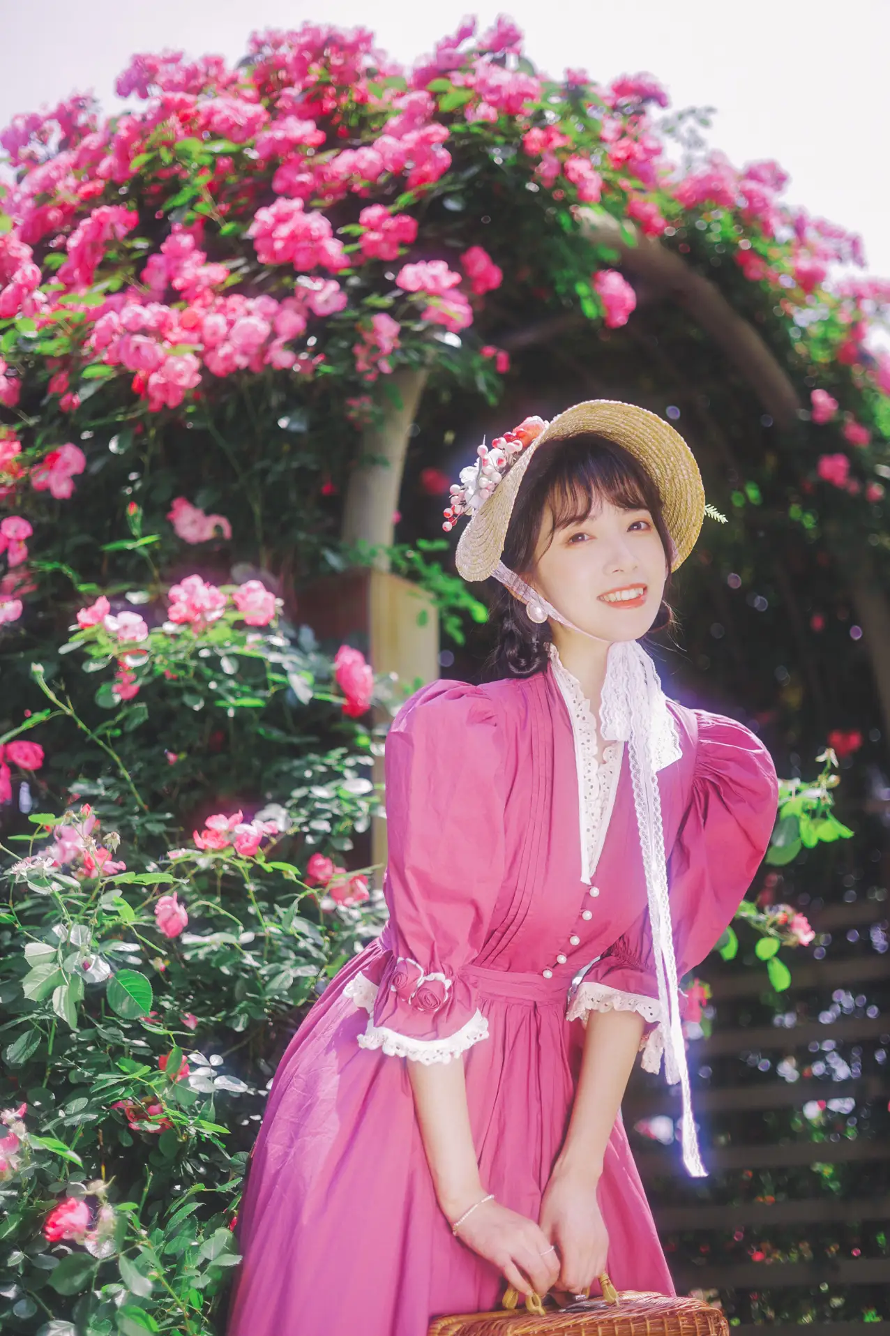 [艺图语] 2022.06.17 Vol.1206 – 少女的裙摆 一只阿梦崽#[42P]-10