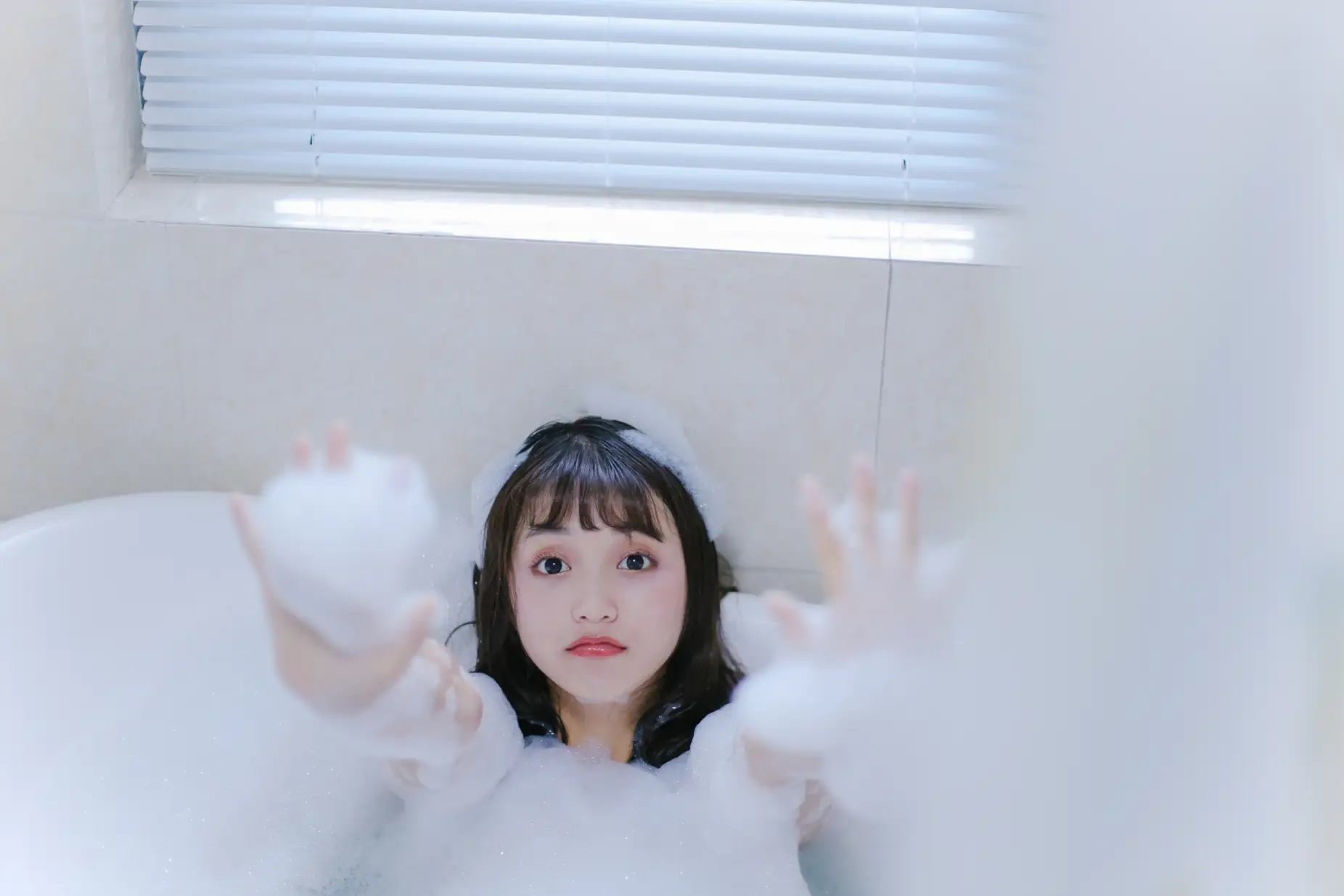 [艺图语] 2022.08.25 Vol.1788 – 牛奶泡泡浴 一条鱼尾#[27P]-10