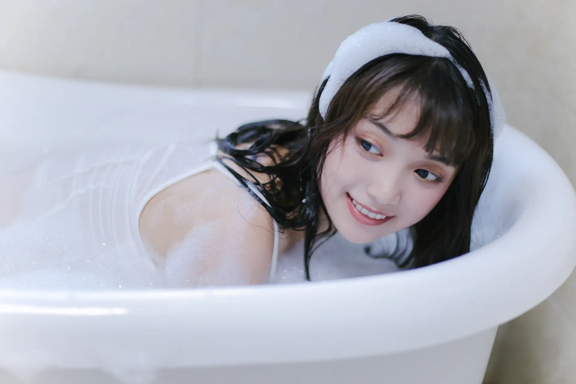 [艺图语] 2022.08.25 Vol.1788 – 牛奶泡泡浴 一条鱼尾#[27P]-4