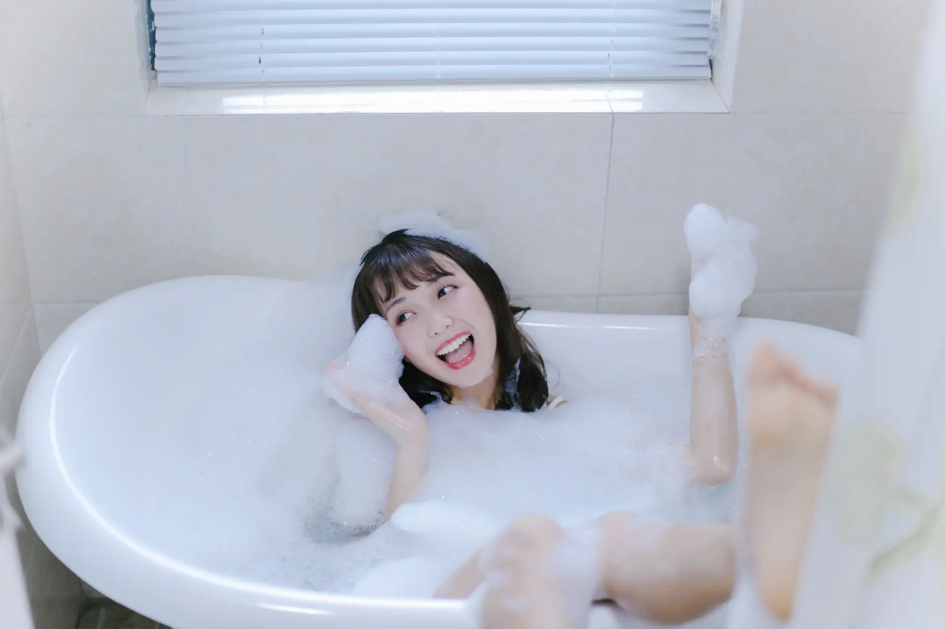 [艺图语] 2022.08.25 Vol.1788 – 牛奶泡泡浴 一条鱼尾#[27P]-9