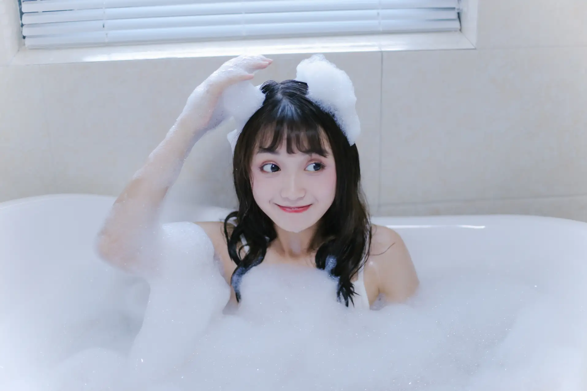 [艺图语] 2022.08.25 Vol.1788 – 牛奶泡泡浴 一条鱼尾#[27P]-1