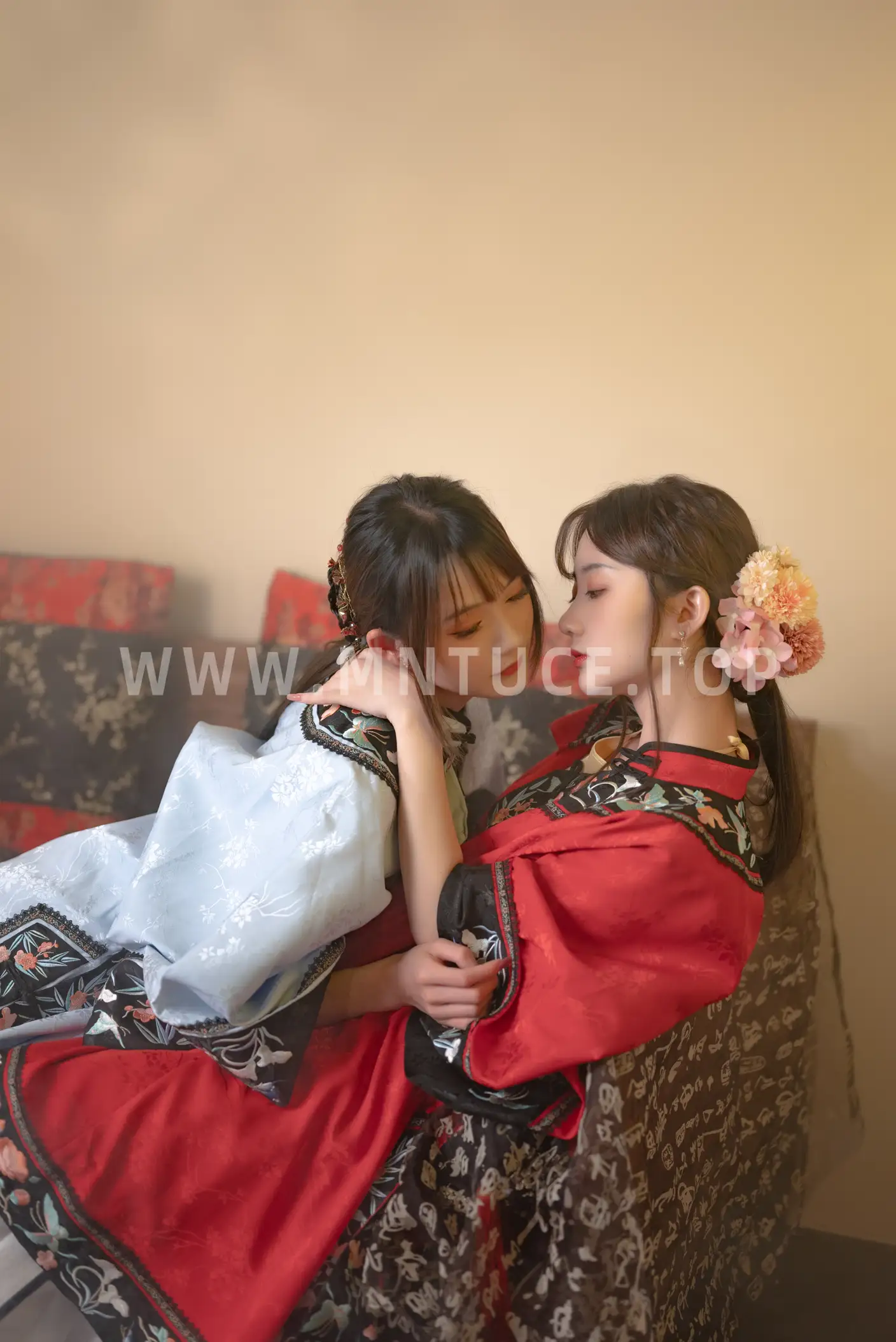 [艺图语] 2022.06.30 Vol.1332 – 深闺 兔子Zzz不吃胡萝卜#[32P]-9