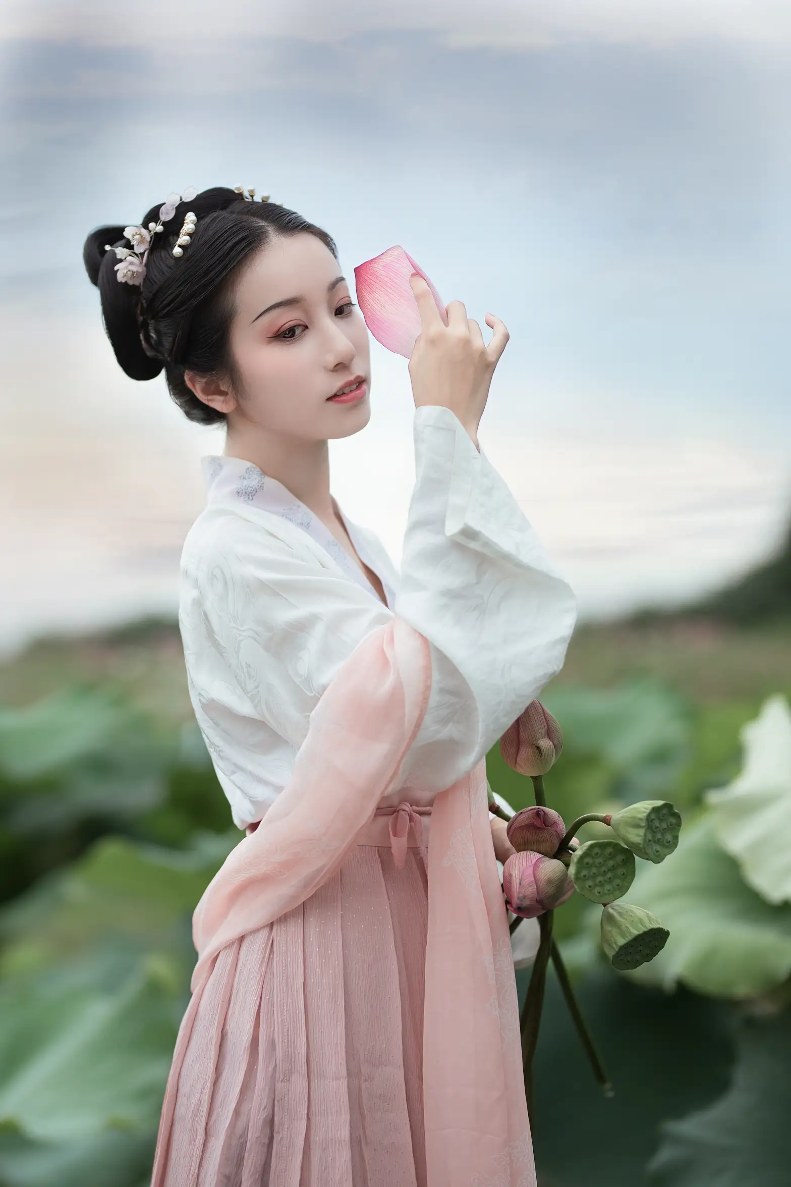 [艺图语] 2021.12.31 Vol.556 – 采荷 小清菡#[20P]-9