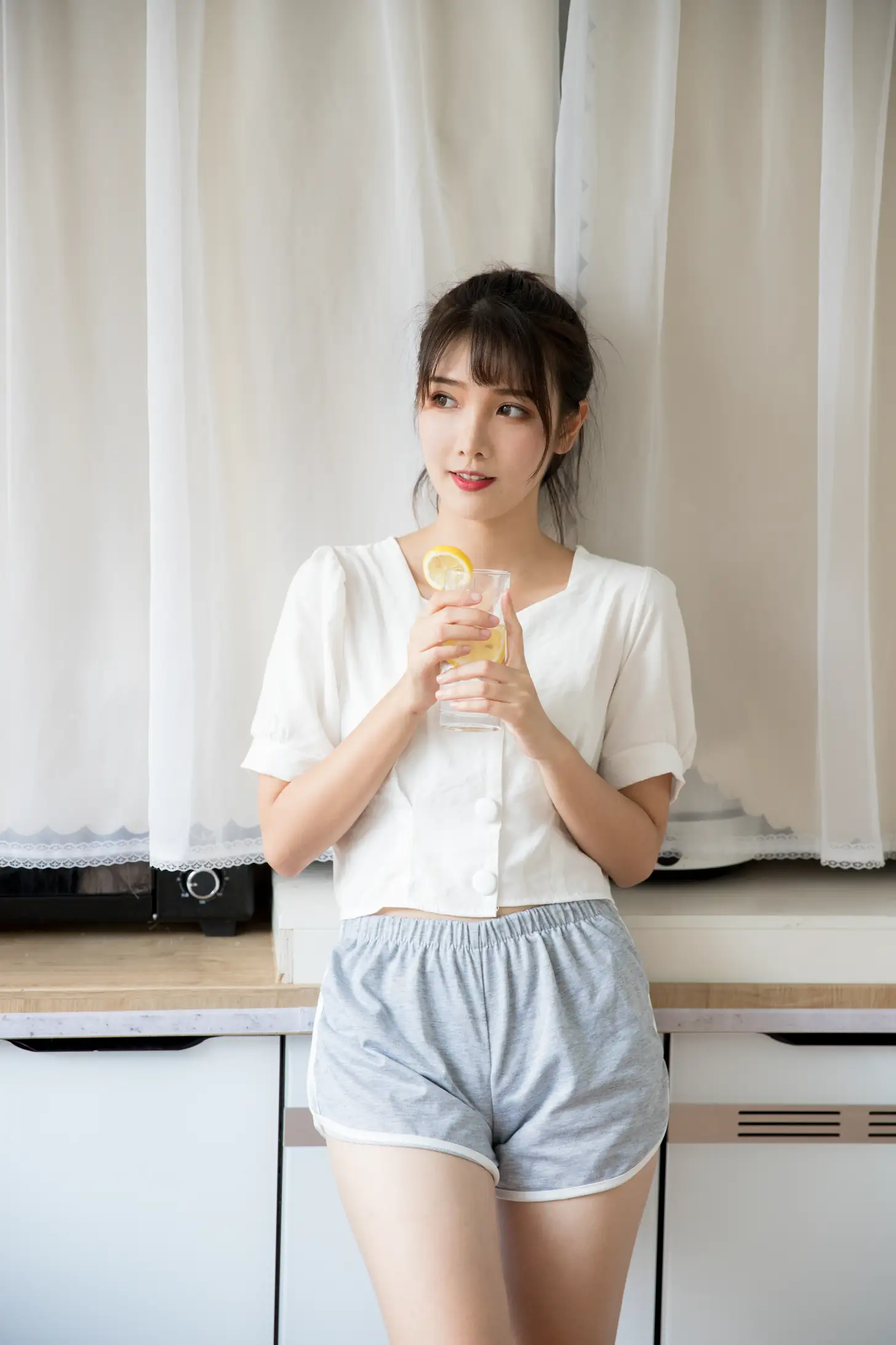 [艺图语] 2021.11.10 Vol.436 – 小确幸 湘湘#[22P]-6