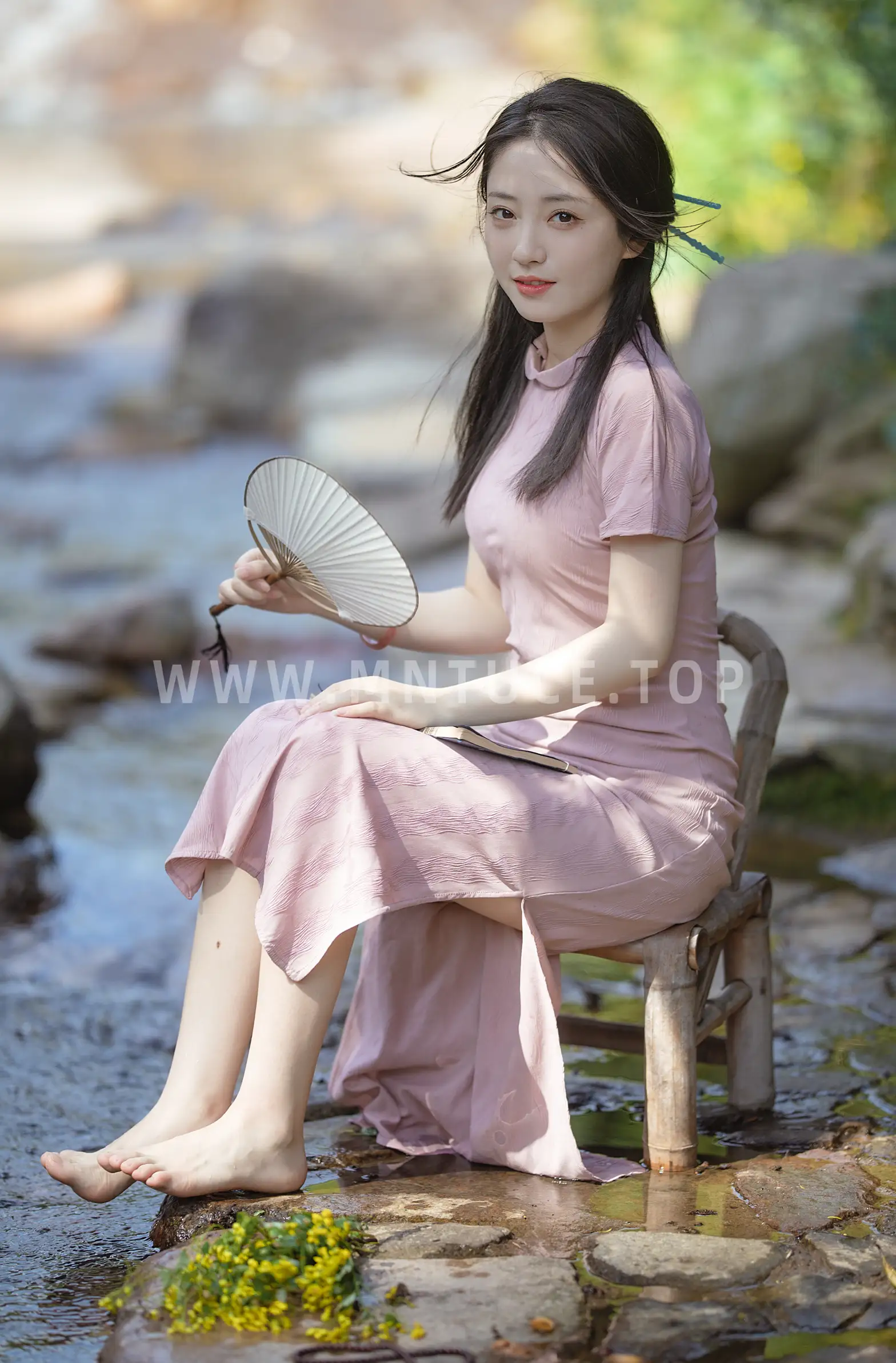 [艺图语] 2022.08.26 Vol.1796 – 凉夏 小温暖想要个大太阳#[20P]-8