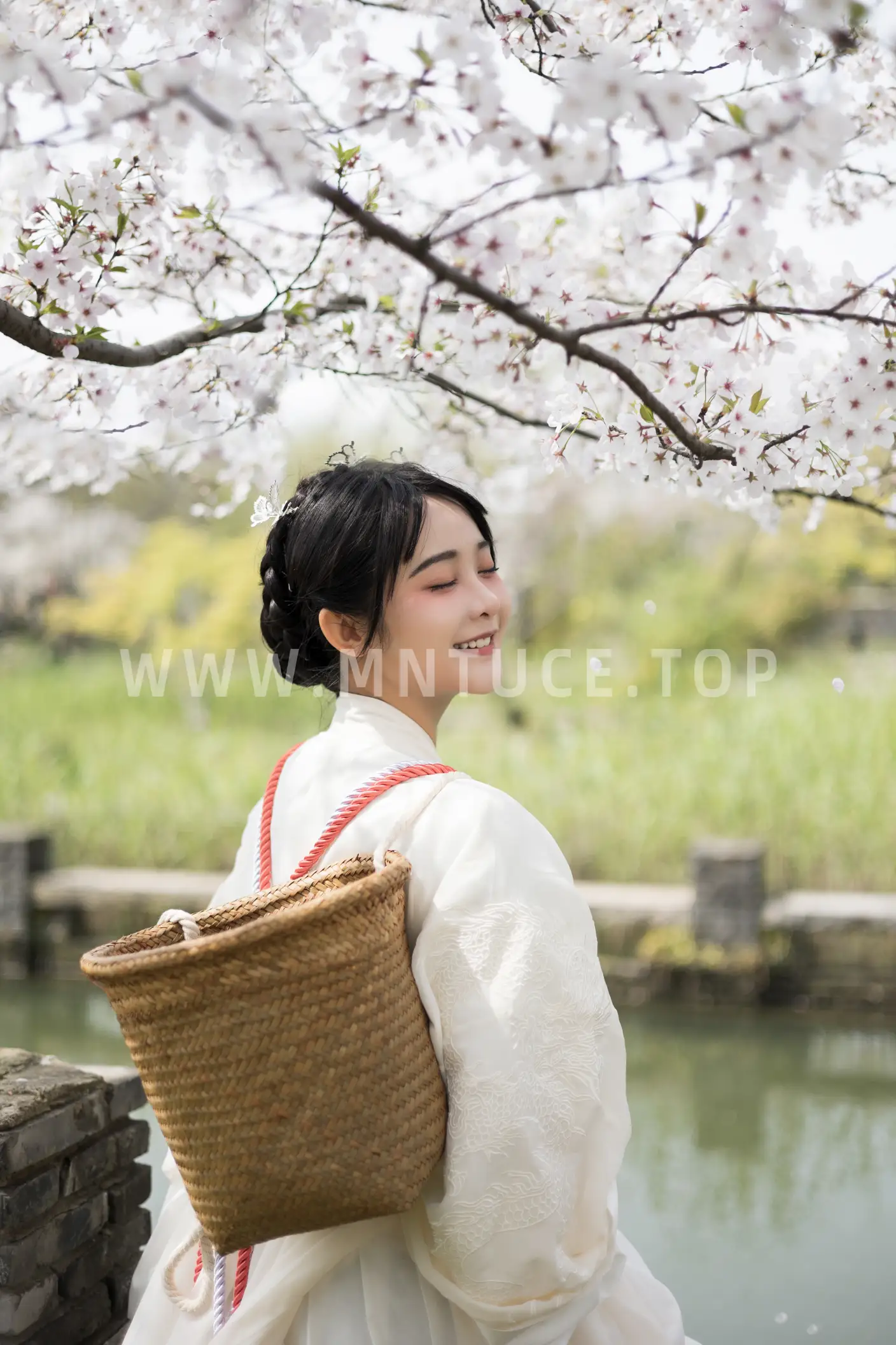 [艺图语] 2022.06.11 Vol.1148 – 四月如你 杨馥羽#[40P]-4