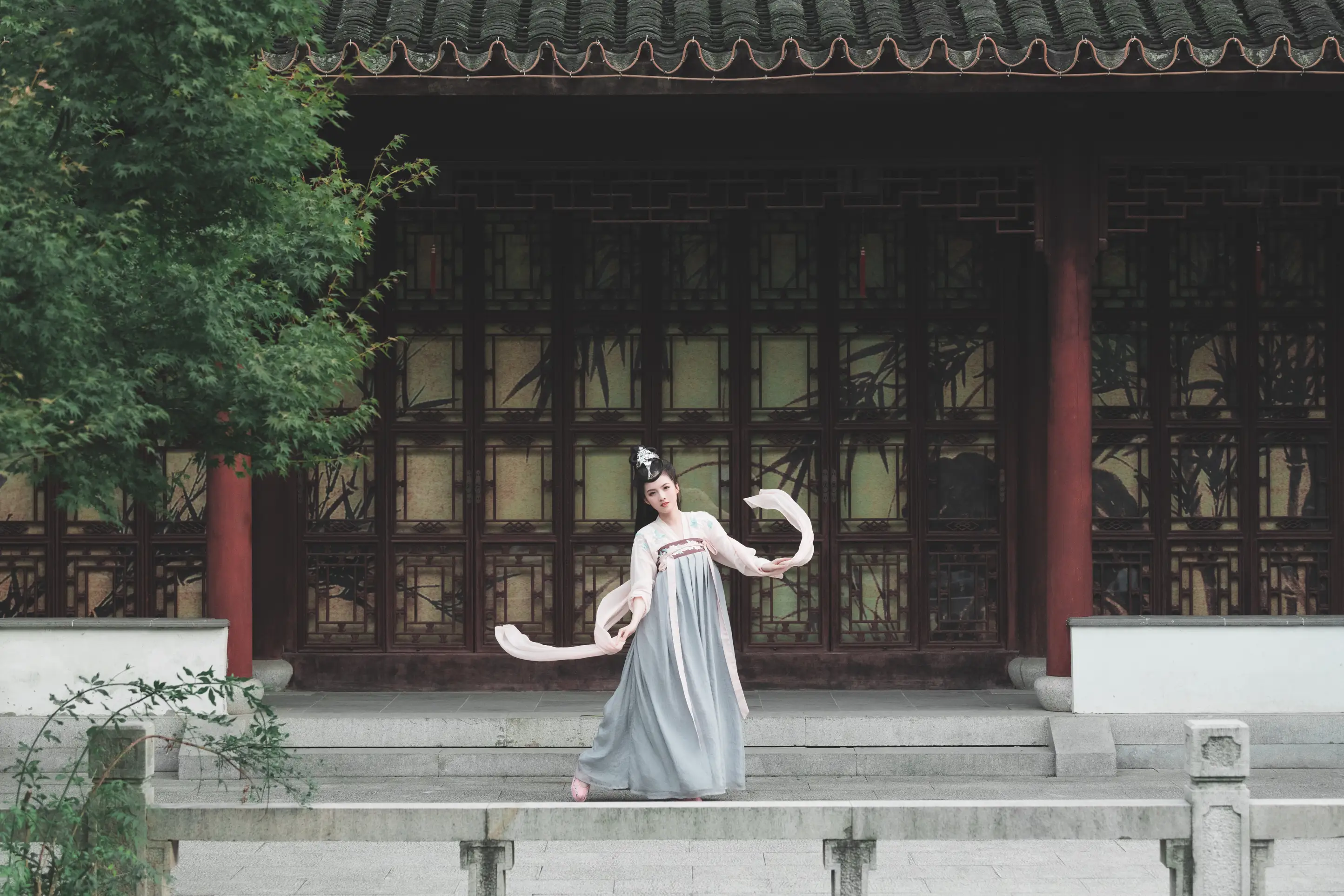 [艺图语] 2022.06.10 Vol.1142 – 莺歌 Dtifa丁小妮#[29P]-1