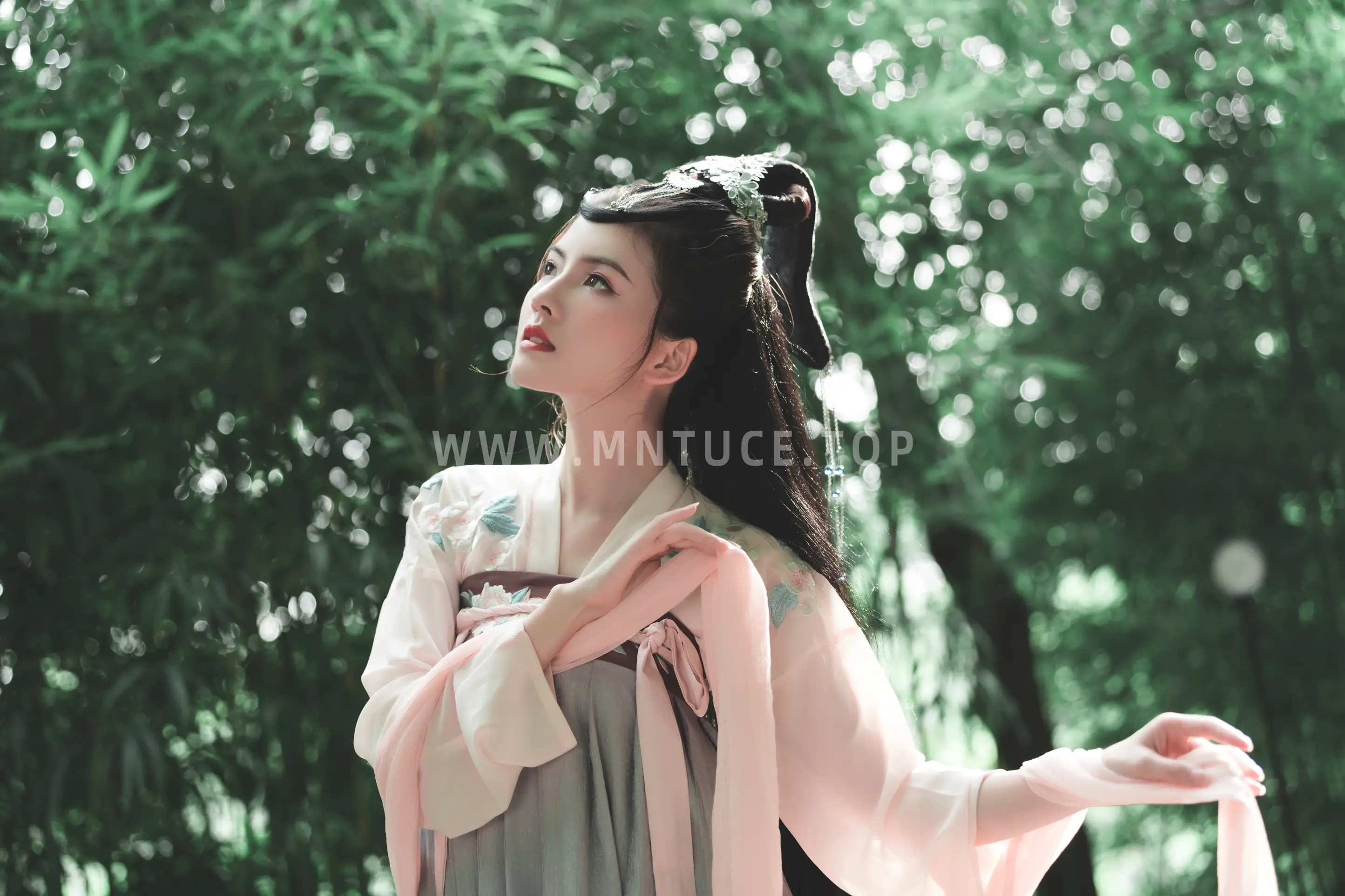 [艺图语] 2022.06.10 Vol.1142 – 莺歌 Dtifa丁小妮#[29P]-4