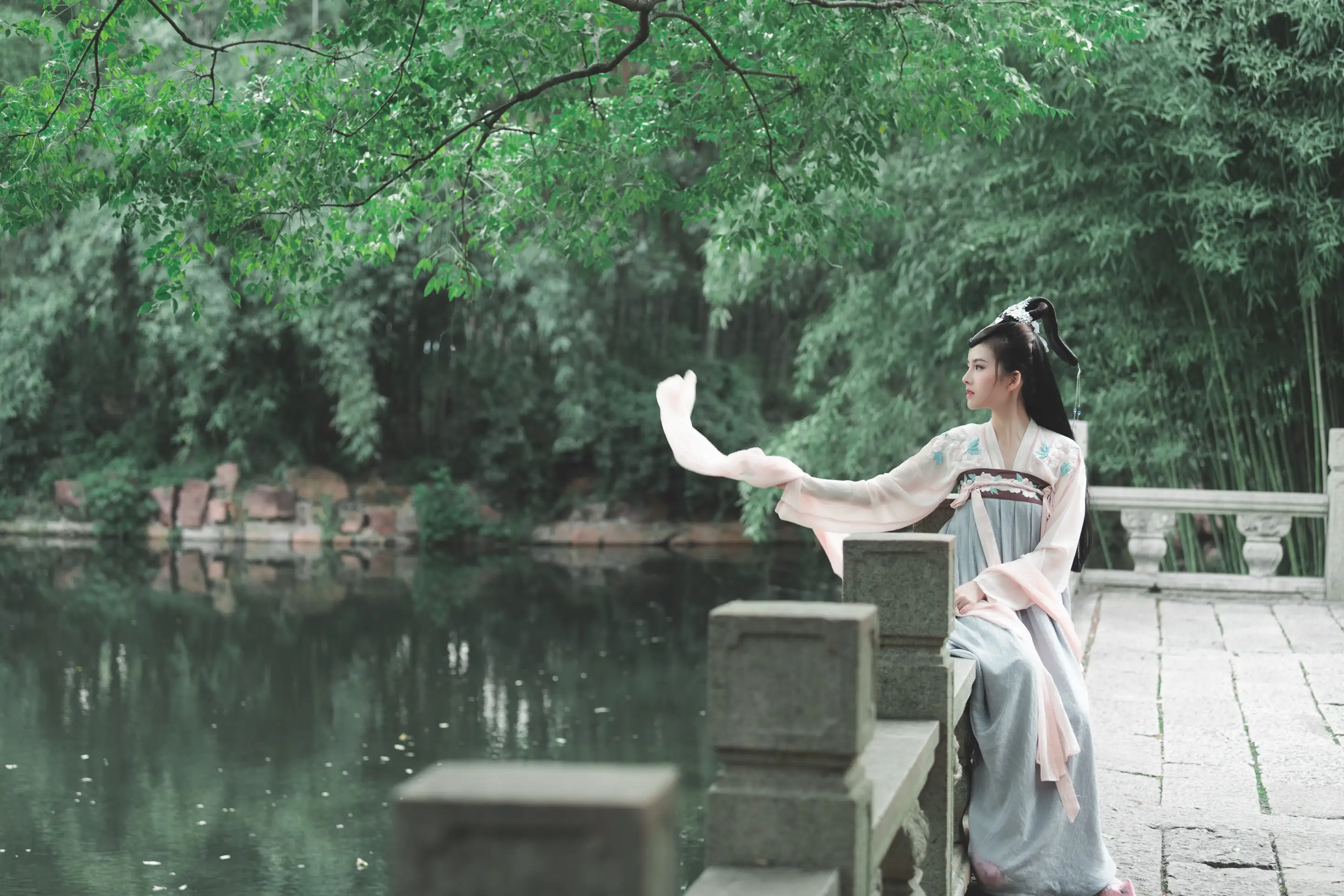 [艺图语] 2022.06.10 Vol.1142 – 莺歌 Dtifa丁小妮#[29P]-9
