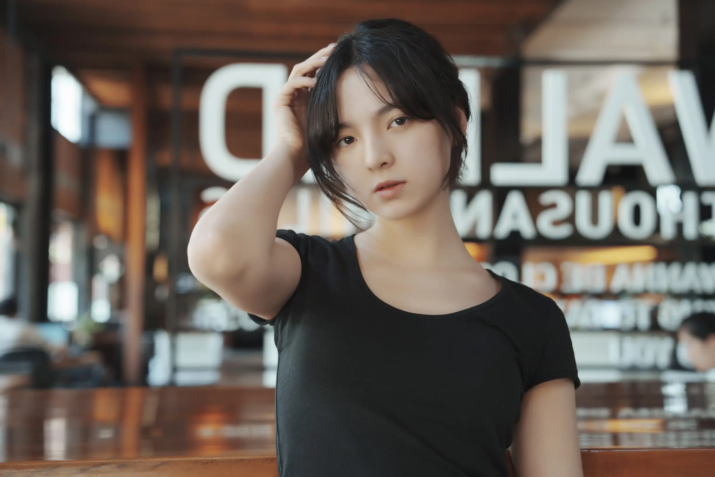 [艺图语] 2022.09.11 Vol.1924 – 咖啡屋里的素颜女孩 dudu#[32P]-7