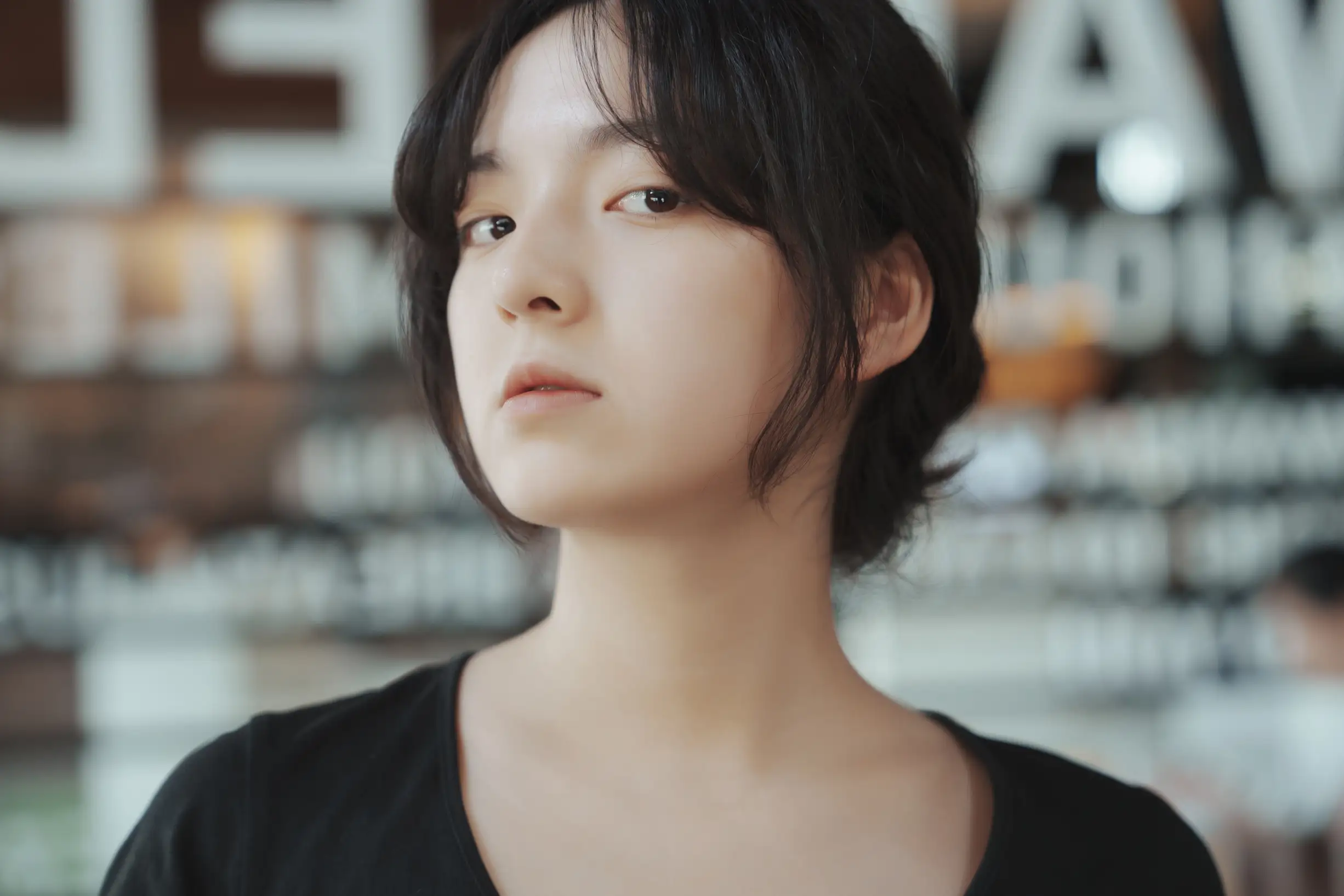 [艺图语] 2022.09.11 Vol.1924 – 咖啡屋里的素颜女孩 dudu#[32P]-9