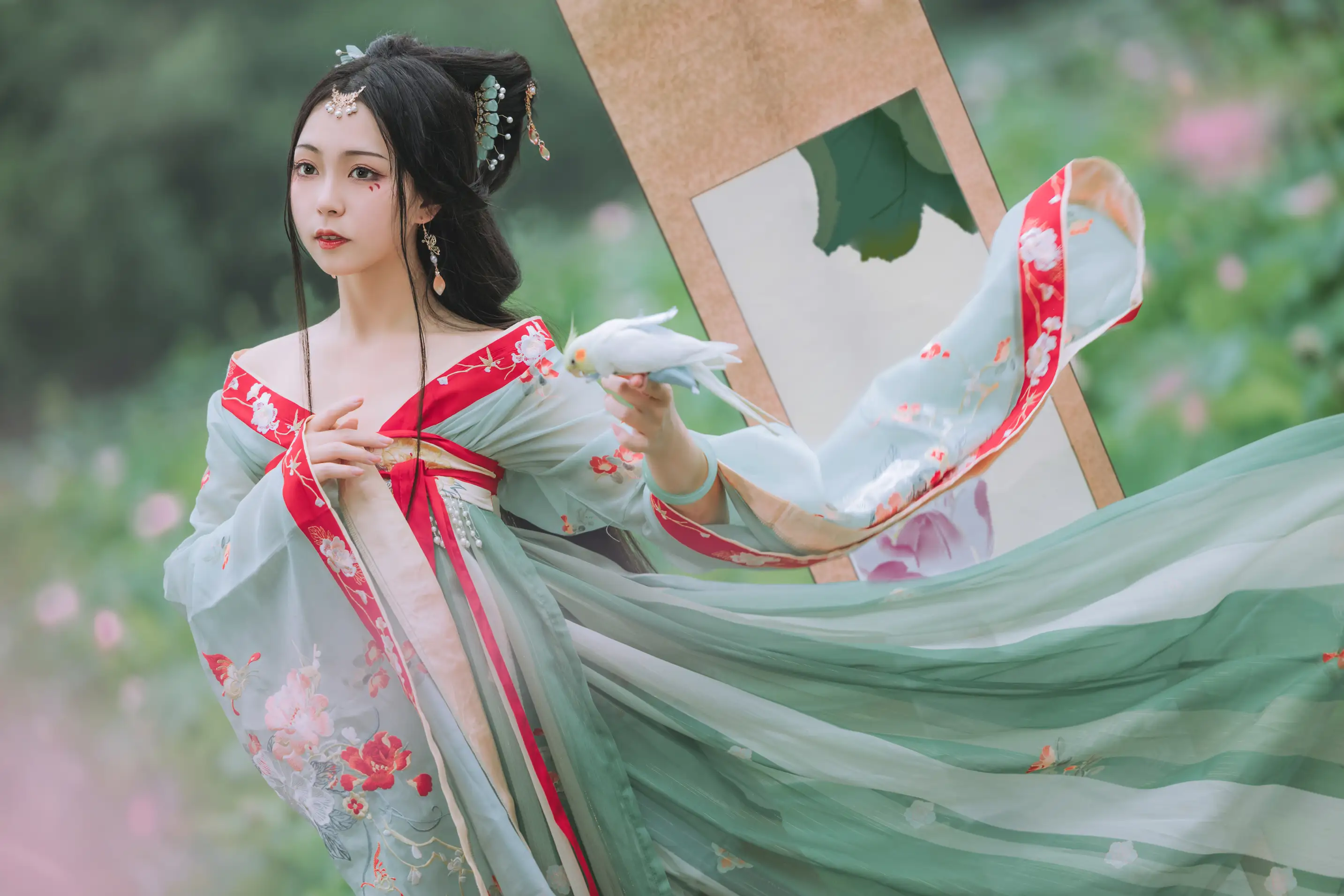 [艺图语] 2022.08.13 Vol.1692 – 风荷举 阡墨红尘#[22P]-9