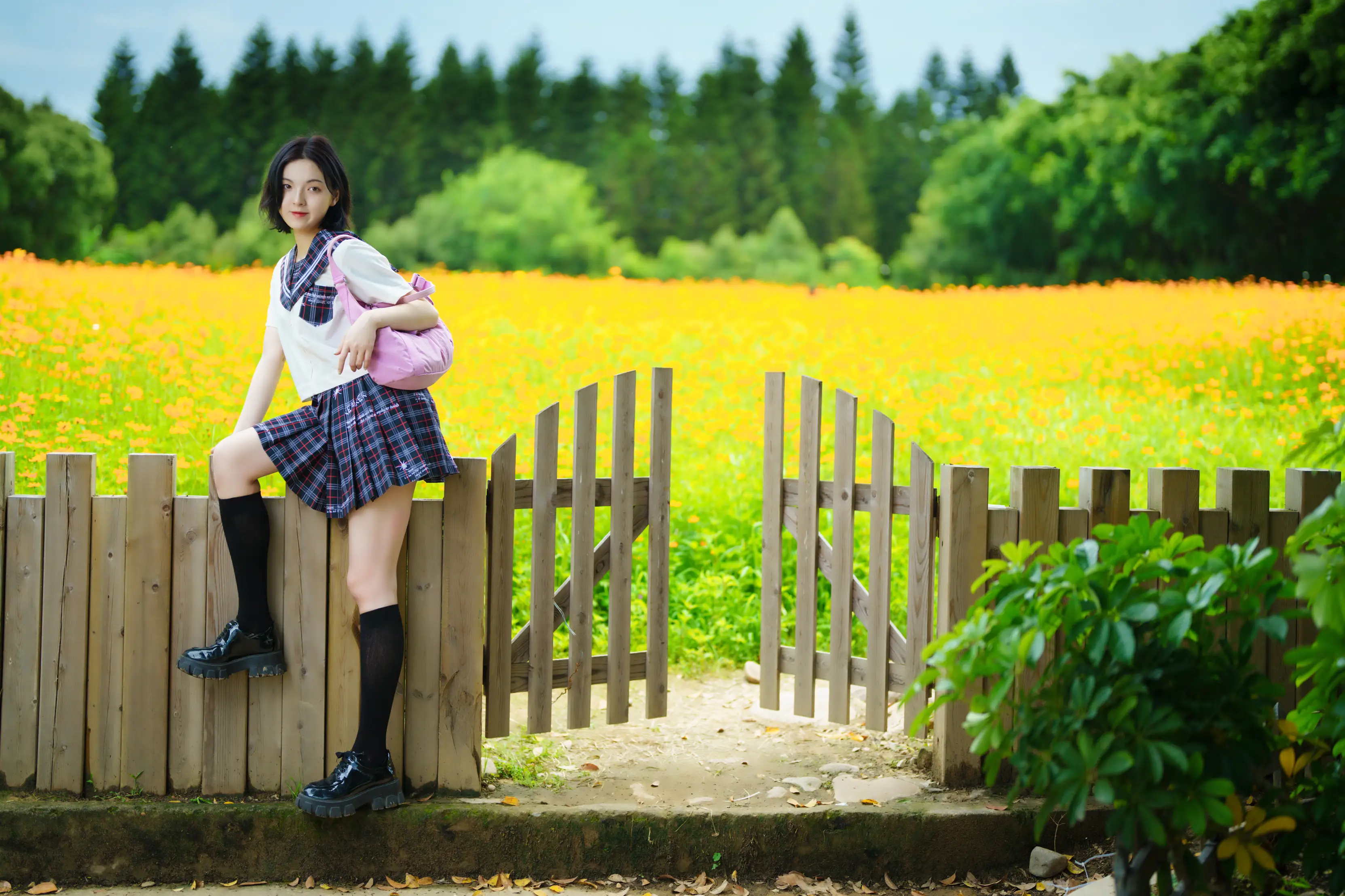 [艺图语] 2021.11.12 Vol.441 – 花田里的JK少女 dudu#[51P]-2