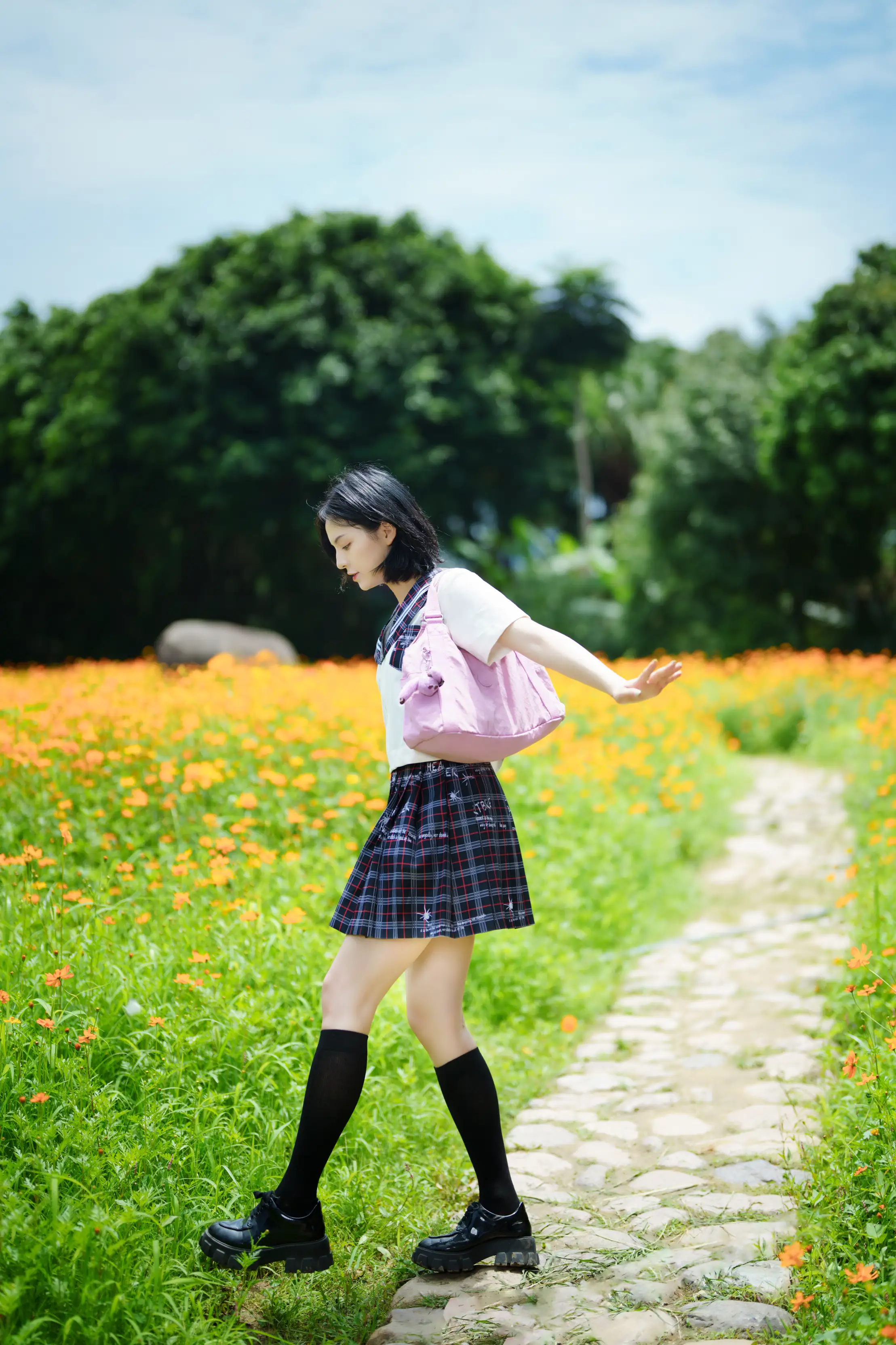 [艺图语] 2021.11.12 Vol.441 – 花田里的JK少女 dudu#[51P]-3