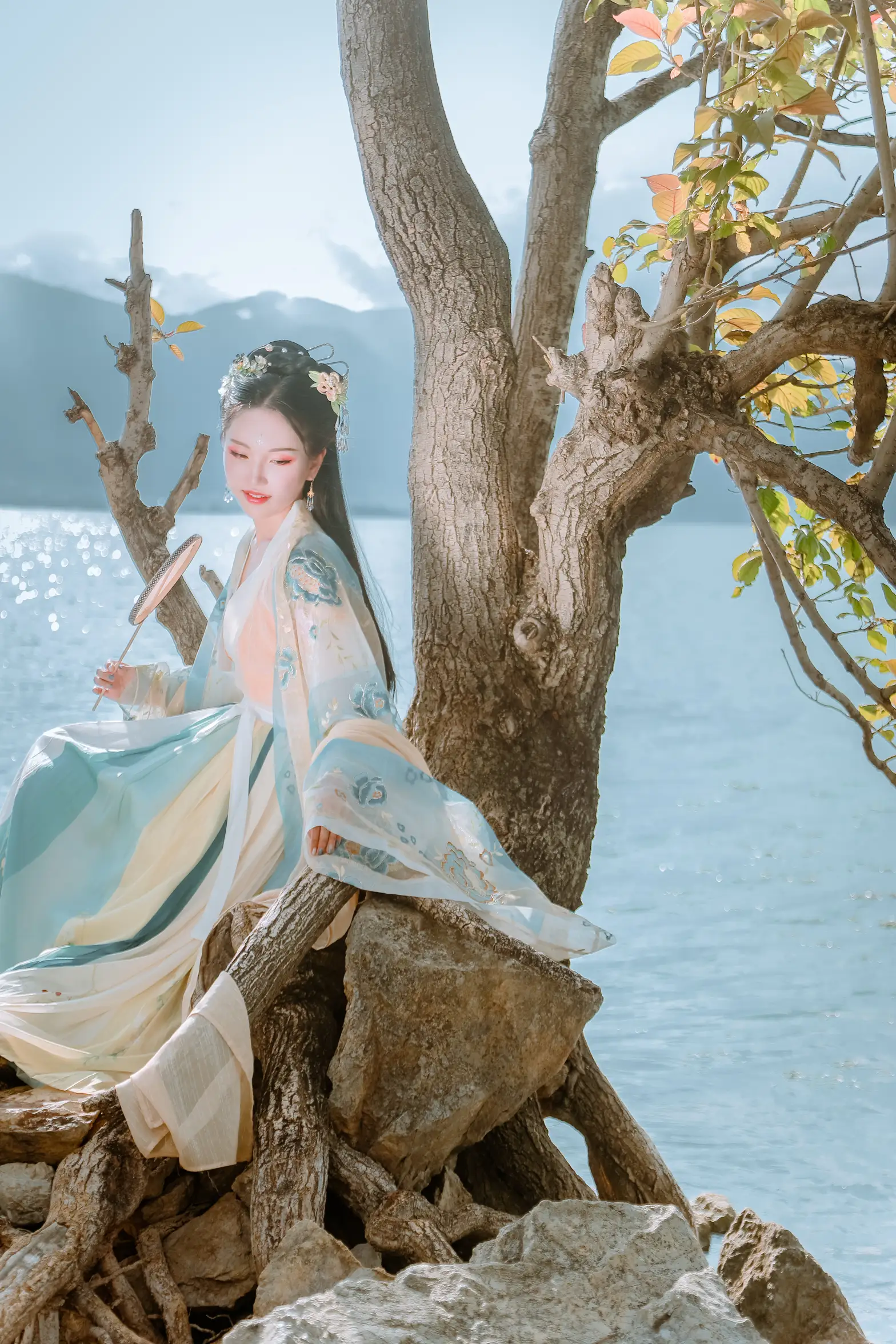 [艺图语] 2022.01.29 Vol.725 – 清水出芙蓉 Julie#[23P]-10