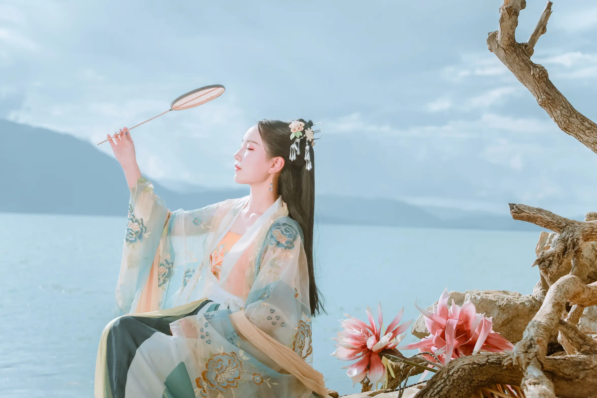 [艺图语] 2022.01.29 Vol.725 – 清水出芙蓉 Julie#[23P]-9