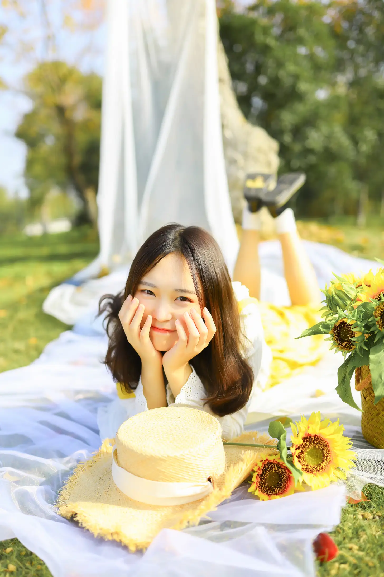 [艺图语] 2022.08.27 Vol.1804 – 向阳而生 芊芊#[23P]-2