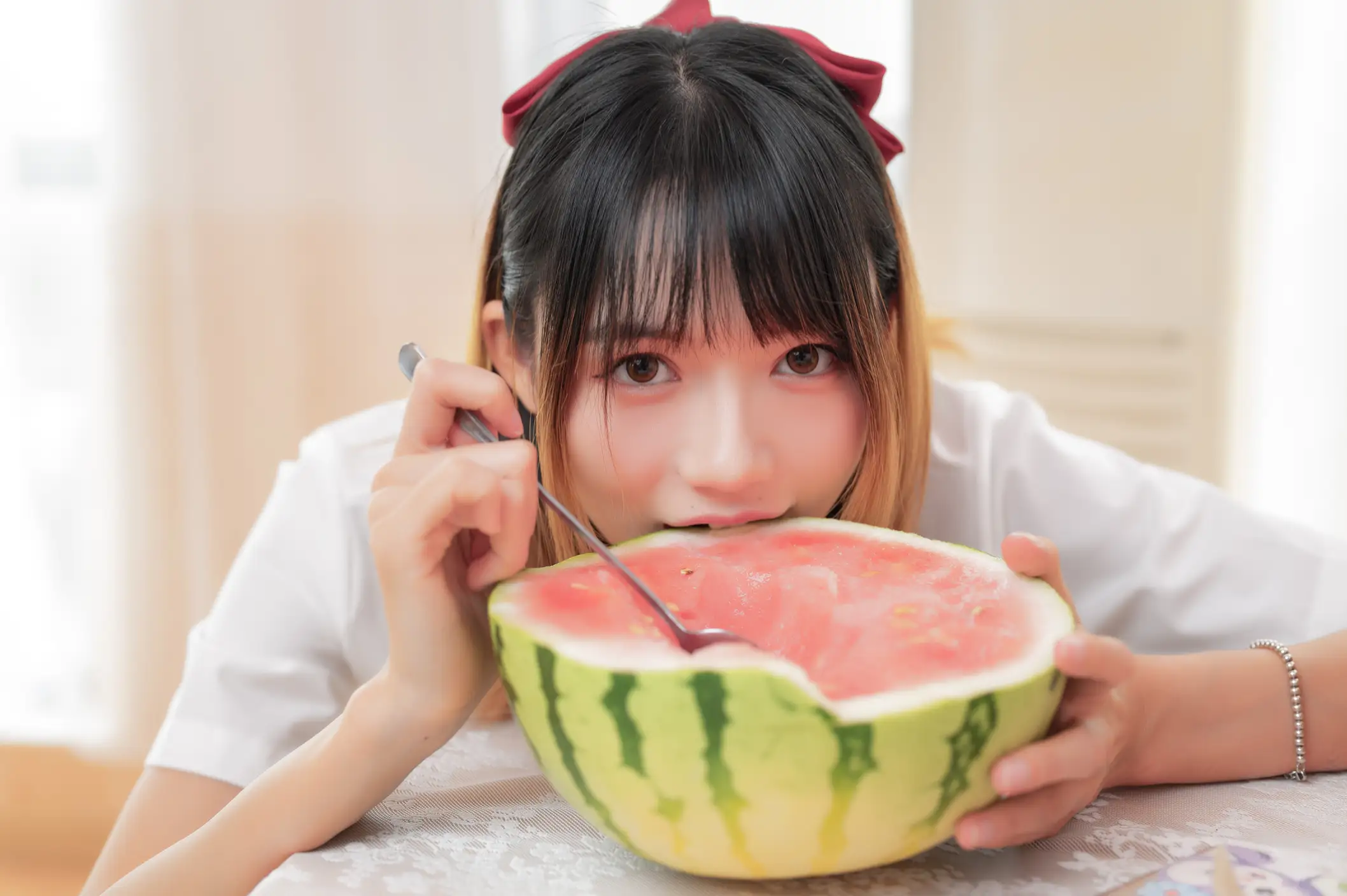 [艺图语] 2022.05.18 Vol.0918 – 少女心事 兔子Zzz不吃胡萝卜#[32P]-2