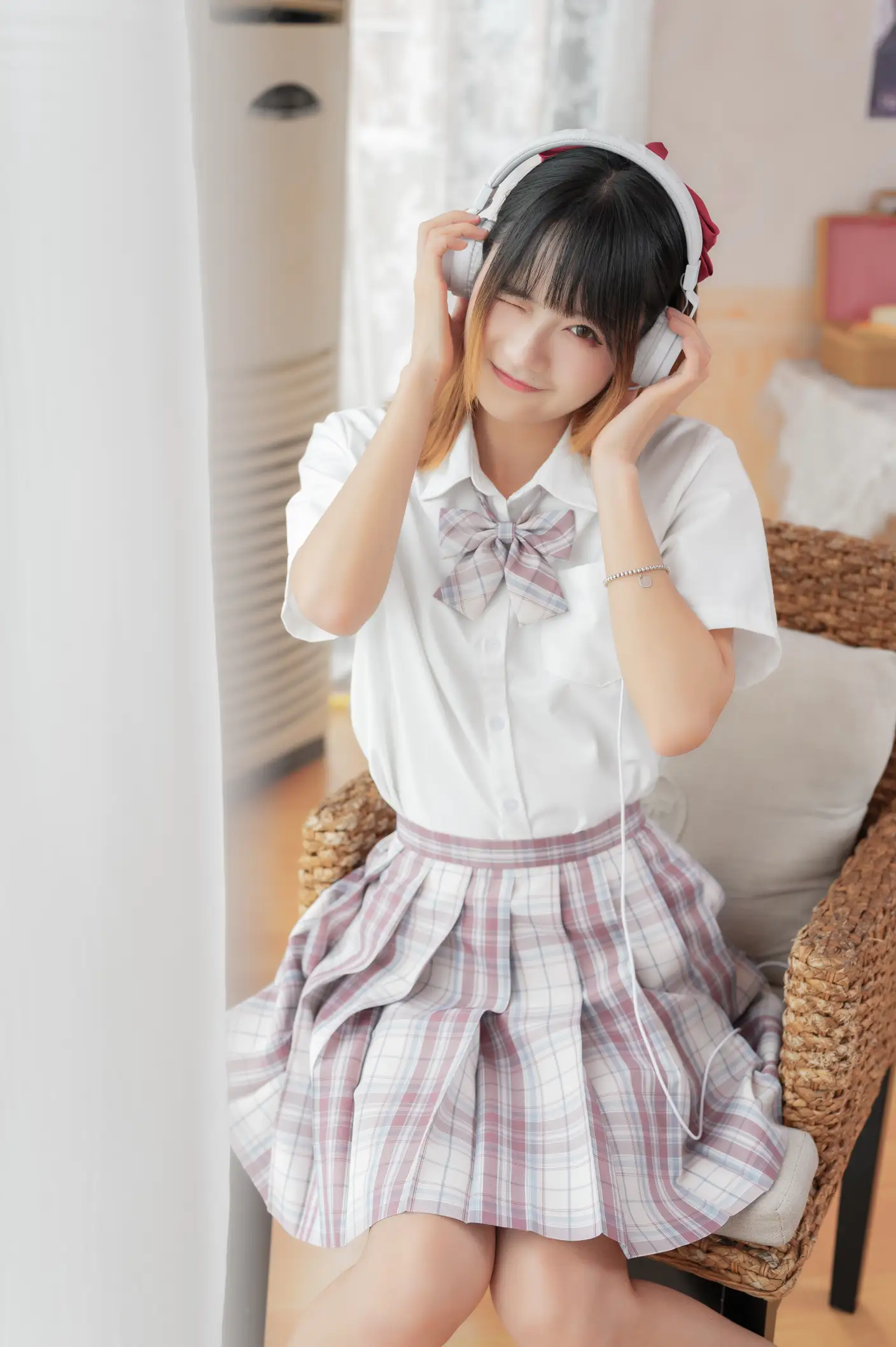 [艺图语] 2022.05.18 Vol.0918 – 少女心事 兔子Zzz不吃胡萝卜#[32P]-3