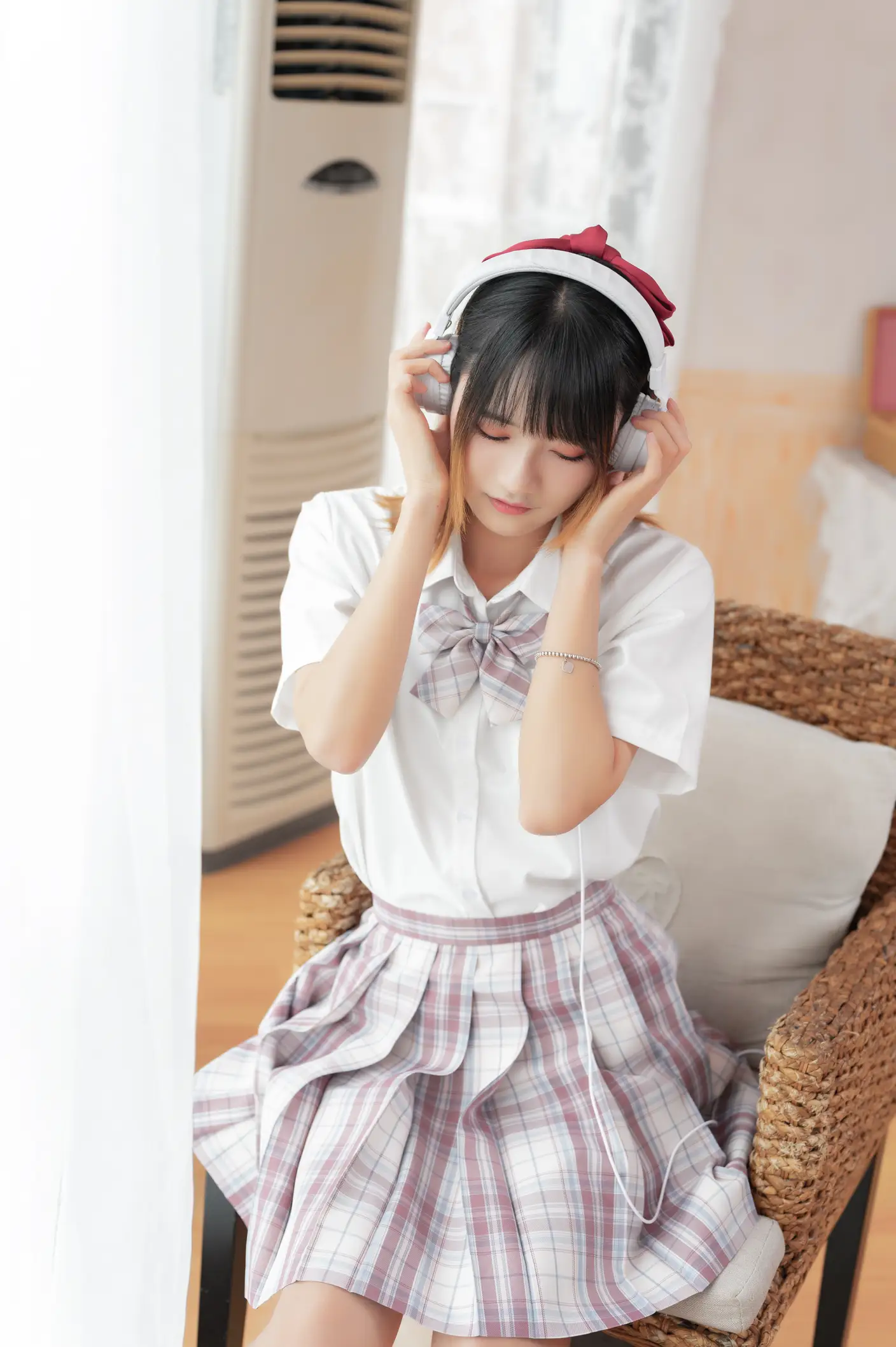 [艺图语] 2022.05.18 Vol.0918 – 少女心事 兔子Zzz不吃胡萝卜#[32P]-5
