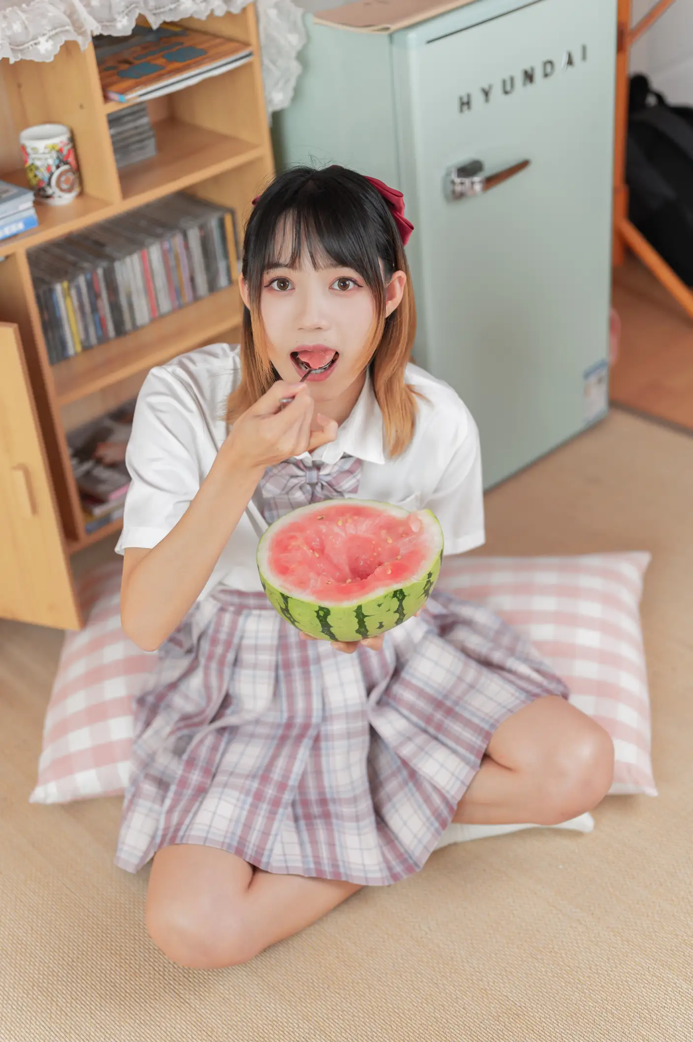 [艺图语] 2022.05.18 Vol.0918 – 少女心事 兔子Zzz不吃胡萝卜#[32P]-2