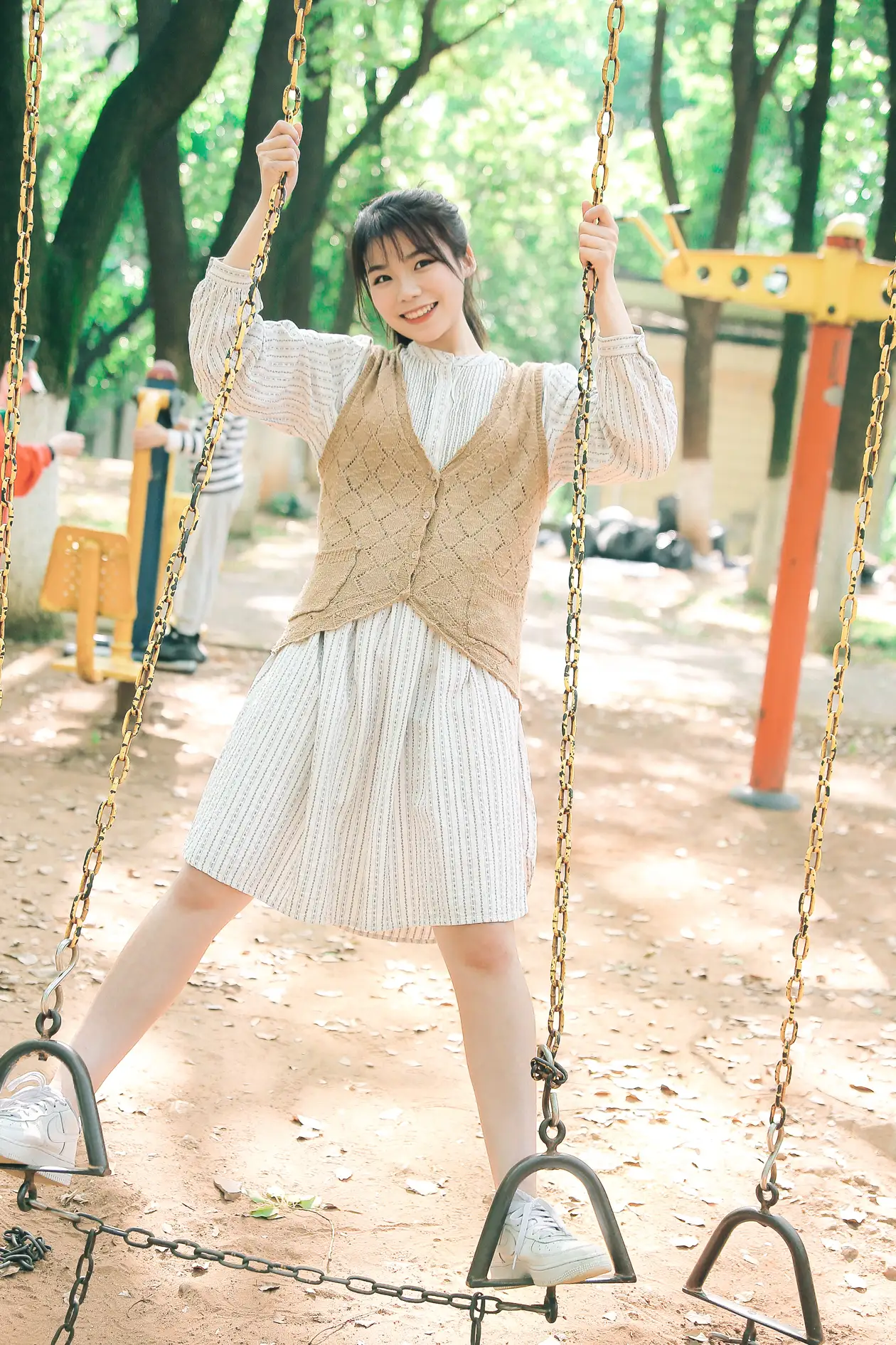 [艺图语] 2022.05.18 Vol.0921 – 夏末微风 紫傲#[25P]-8