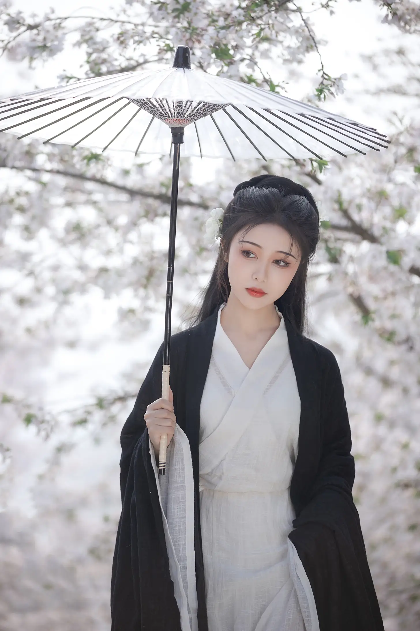 [艺图语] 2022.08.17 Vol.1723 – 白樱 梨一依#[25P]-1