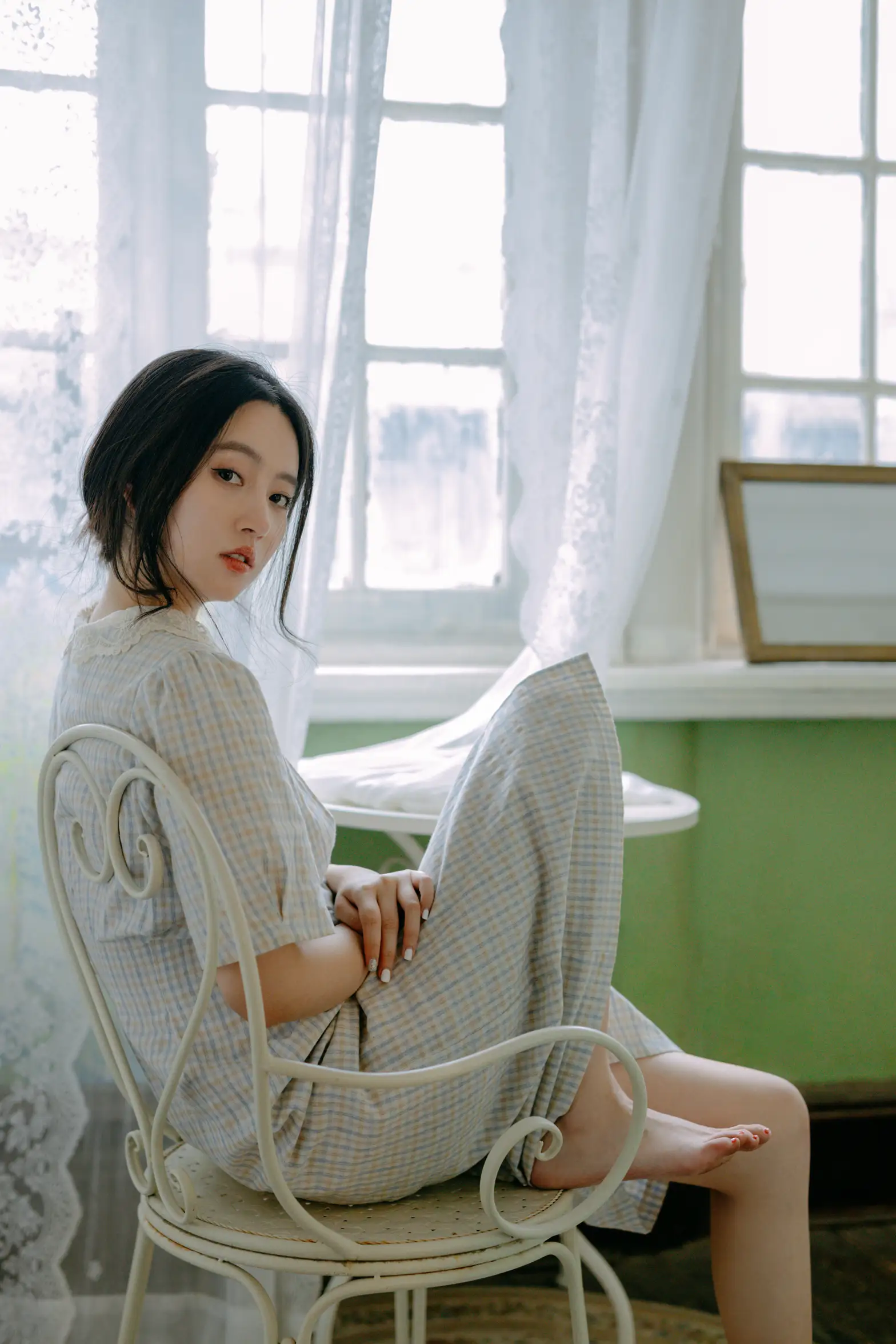 [艺图语] 2022.06.24 Vol.1274 – 格子梦见 幽灵胡子#[23P]-1
