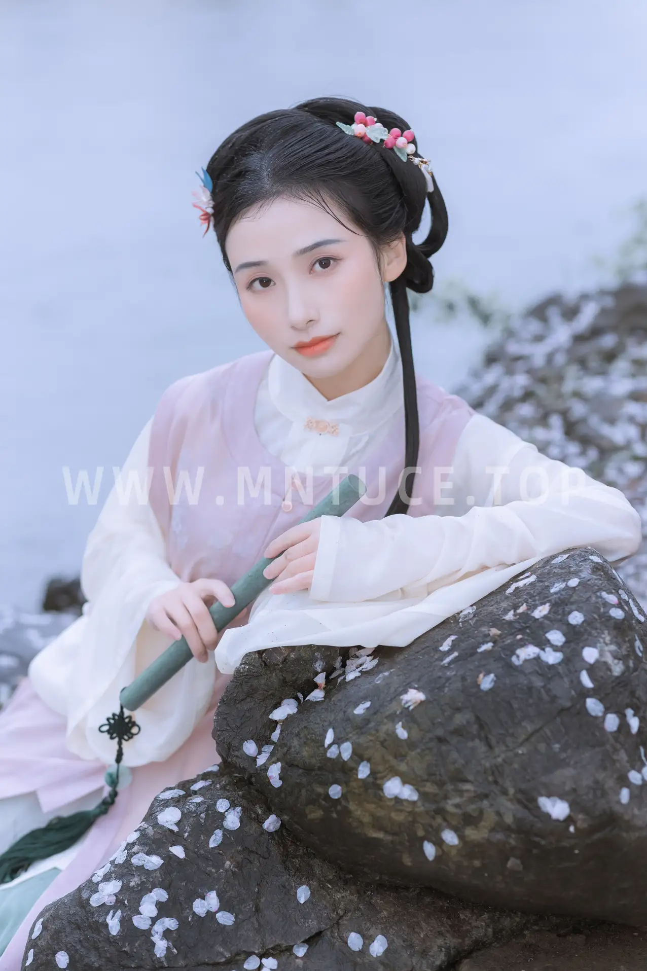 [艺图语] 2022.05.25 Vol.0984 – 雨樱花 眸小妖#[46P]-8