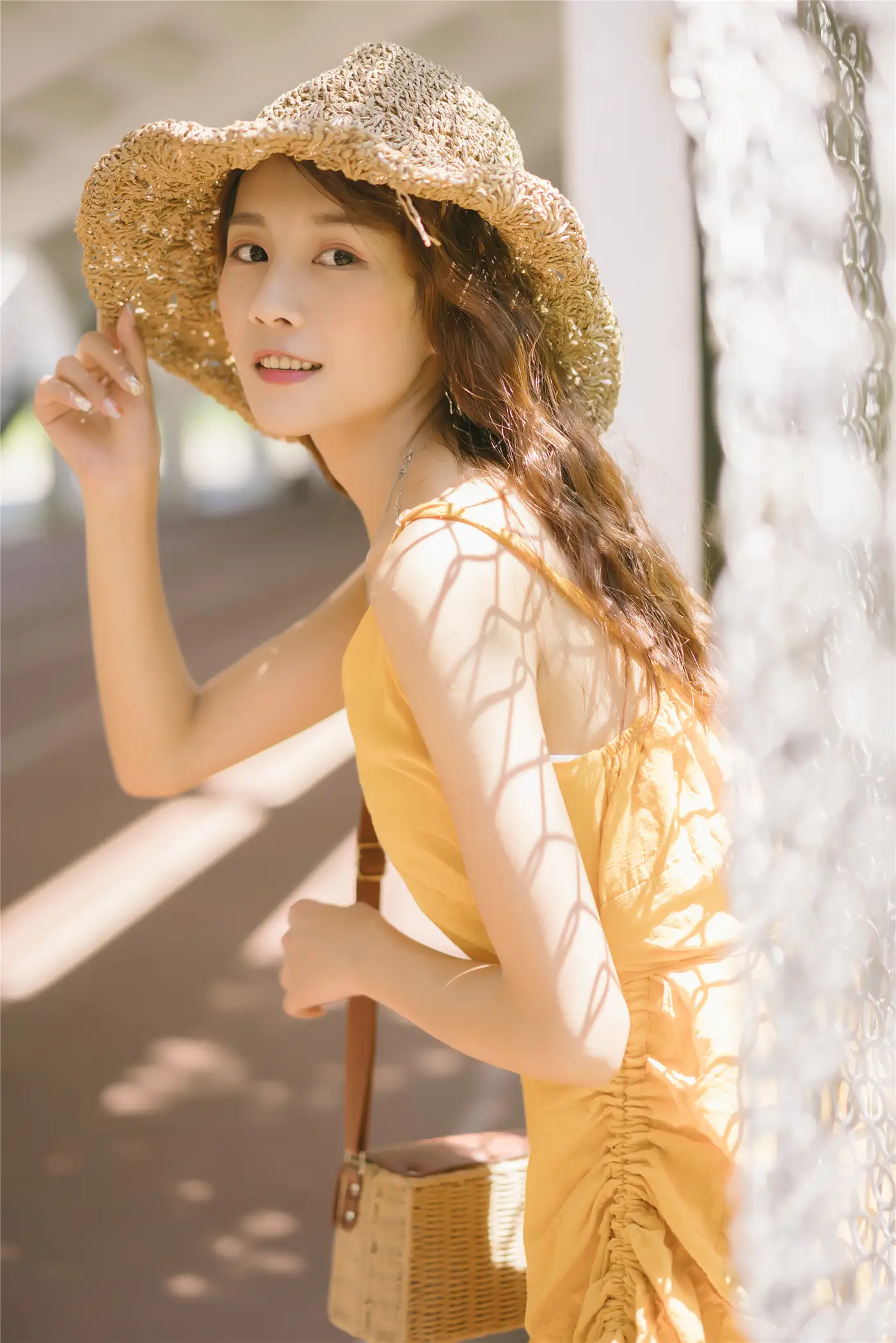 [艺图语] 2021.11.01 Vol.410 – 晴天日记 黑蛋#[22P]-8