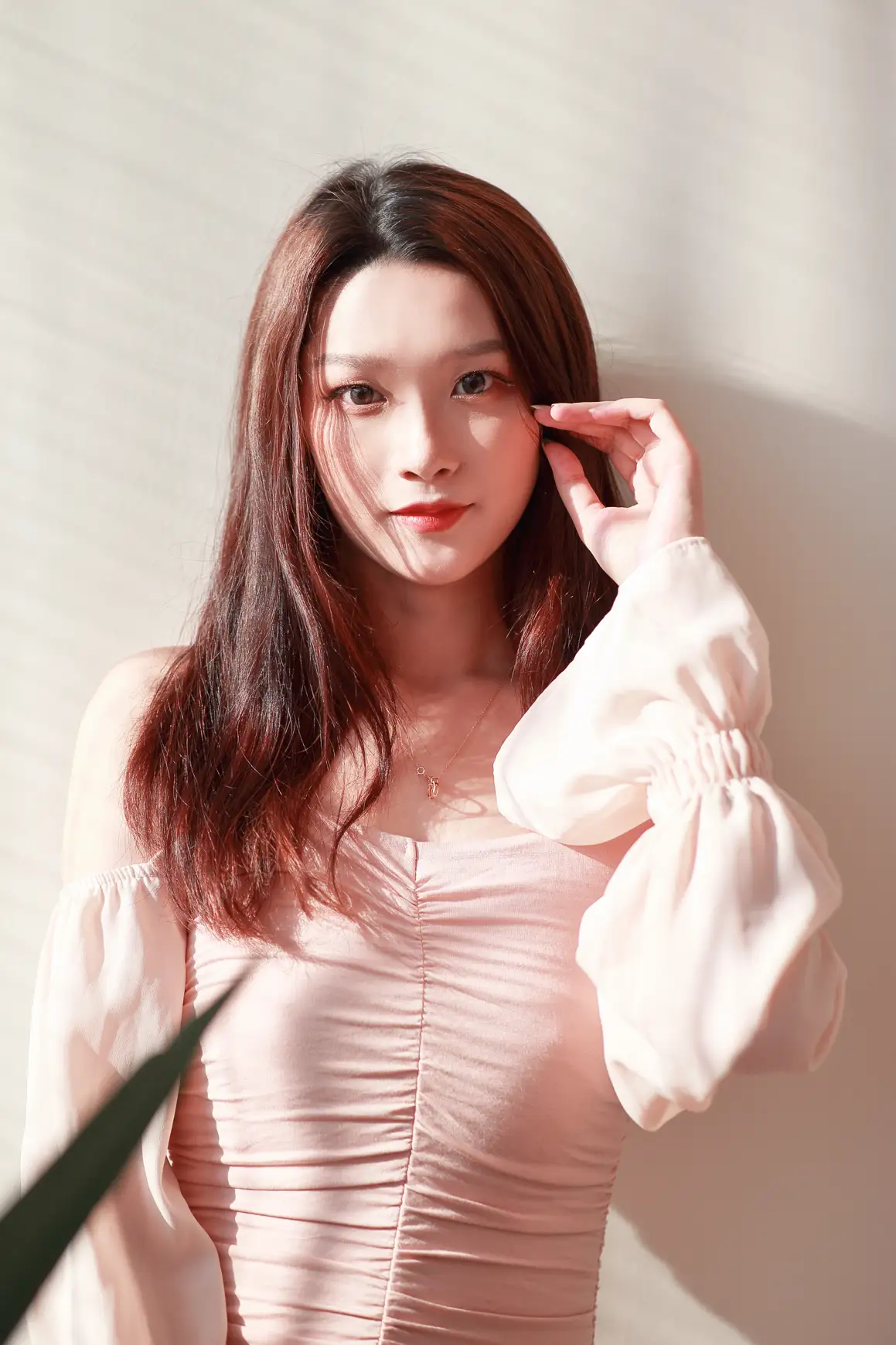 [艺图语] 2022.09.06 Vol.1880 – 光照的方向 馨馨#[22P]-1