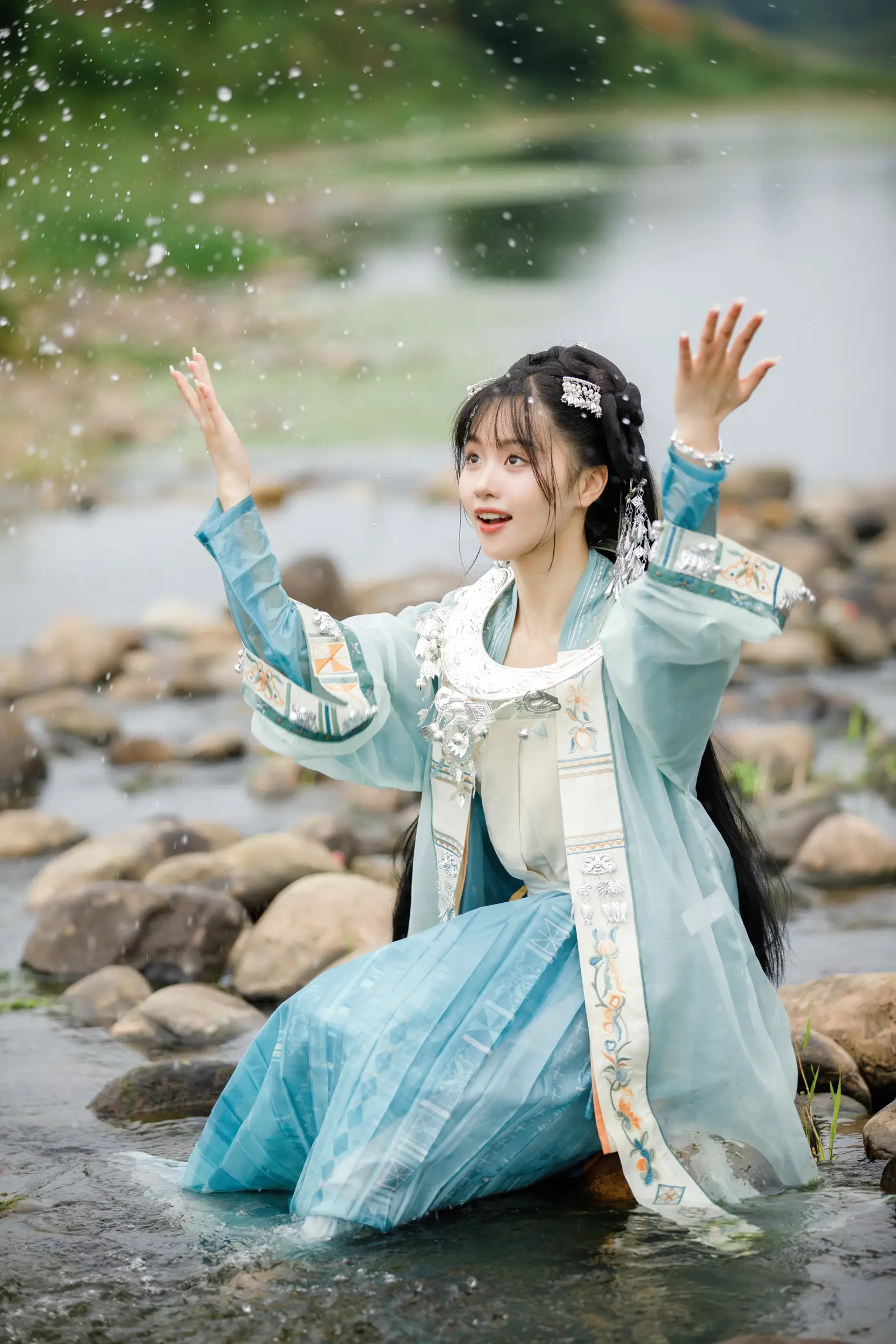 [艺图语] 2022.09.09 Vol.1906 – 苗疆少女 王大可#[22P]-3