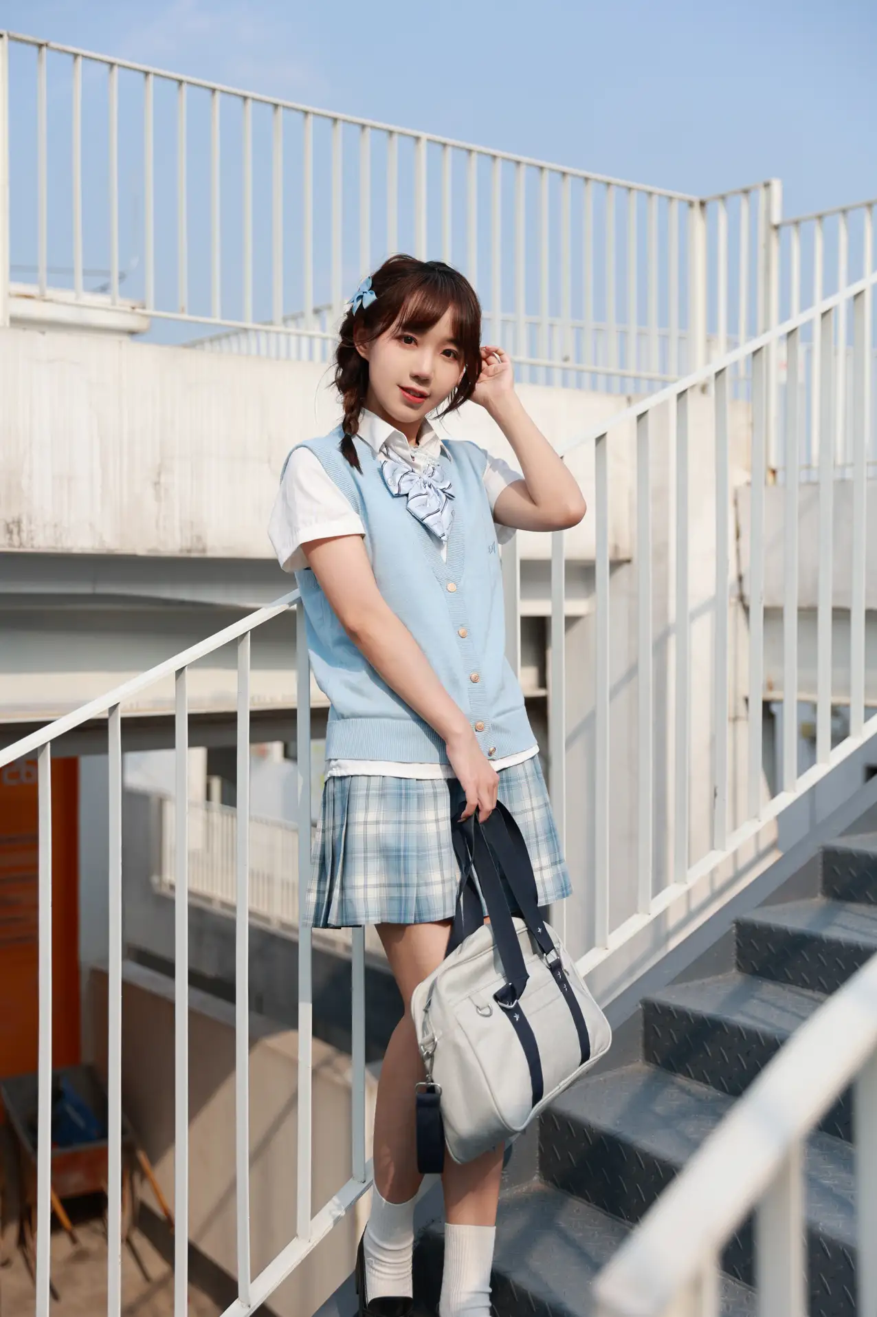 [艺图语] 2022.06.18 Vol.1213 – 放学后 小树#[32P]-1