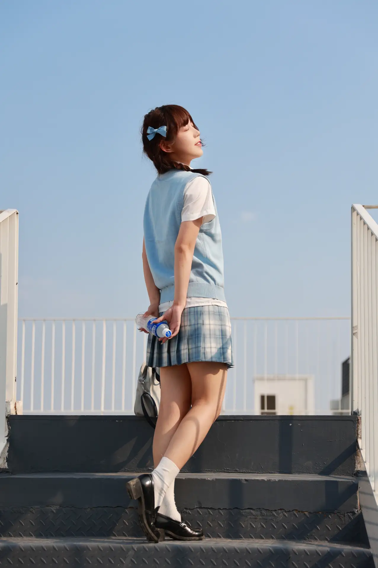 [艺图语] 2022.06.18 Vol.1213 – 放学后 小树#[32P]-2