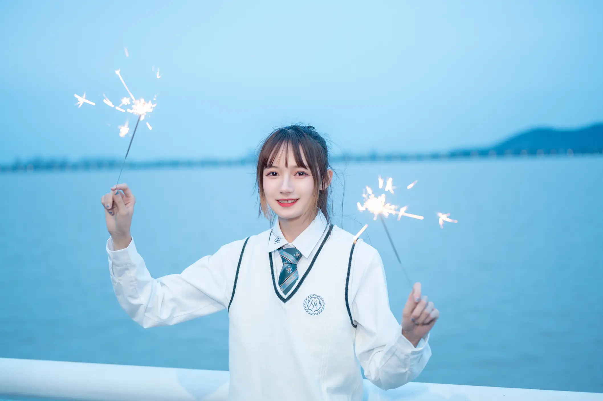 [艺图语] 2022.06.26 Vol.1294 – 青草味的河堤 兔子Zzz不吃胡萝卜#[26P]-4