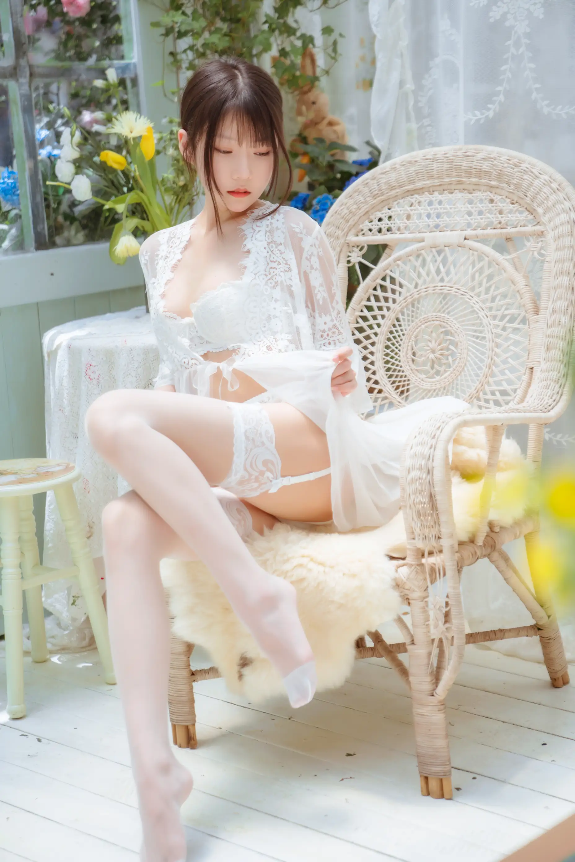 [艺图语] 2022.05.16 Vol.895 – 花房阳光少女 香草喵露露#[32P]-8
