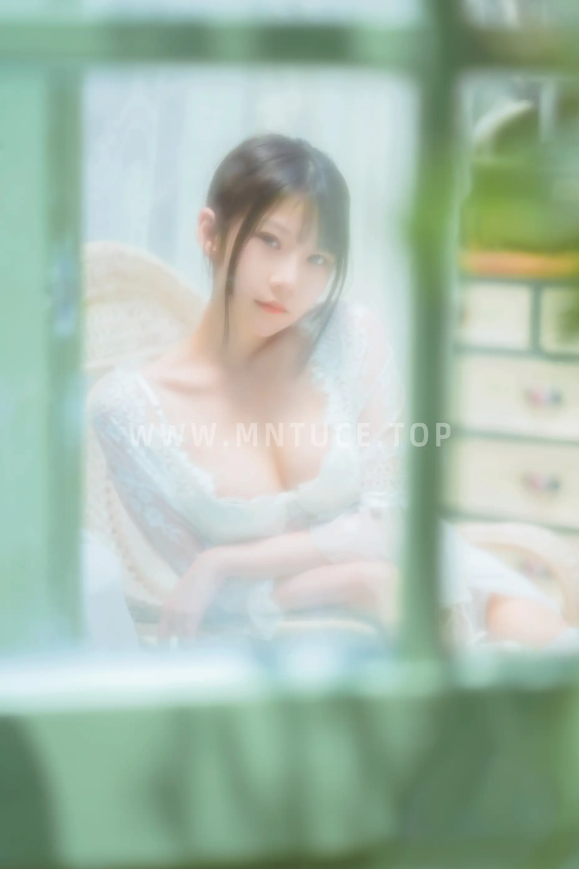 [艺图语] 2022.05.16 Vol.895 – 花房阳光少女 香草喵露露#[32P]-10