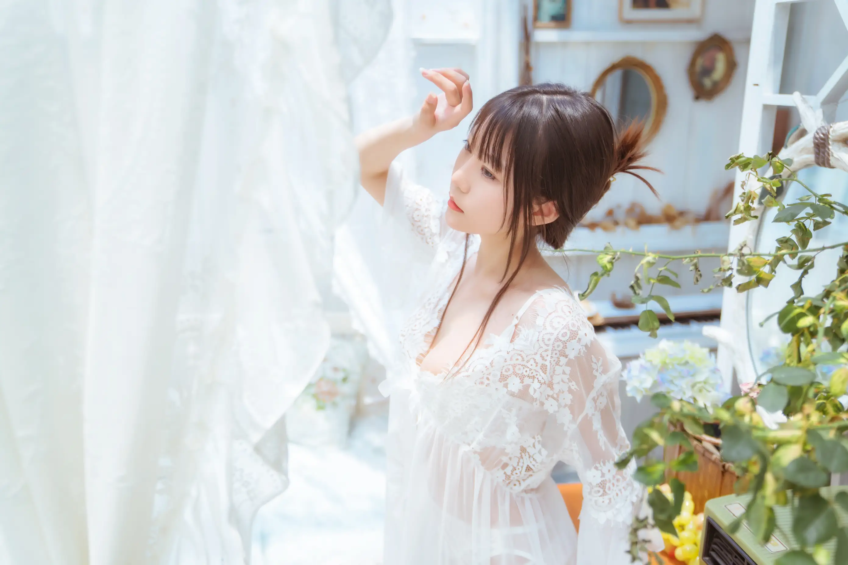 [艺图语] 2022.05.16 Vol.895 – 花房阳光少女 香草喵露露#[32P]-5