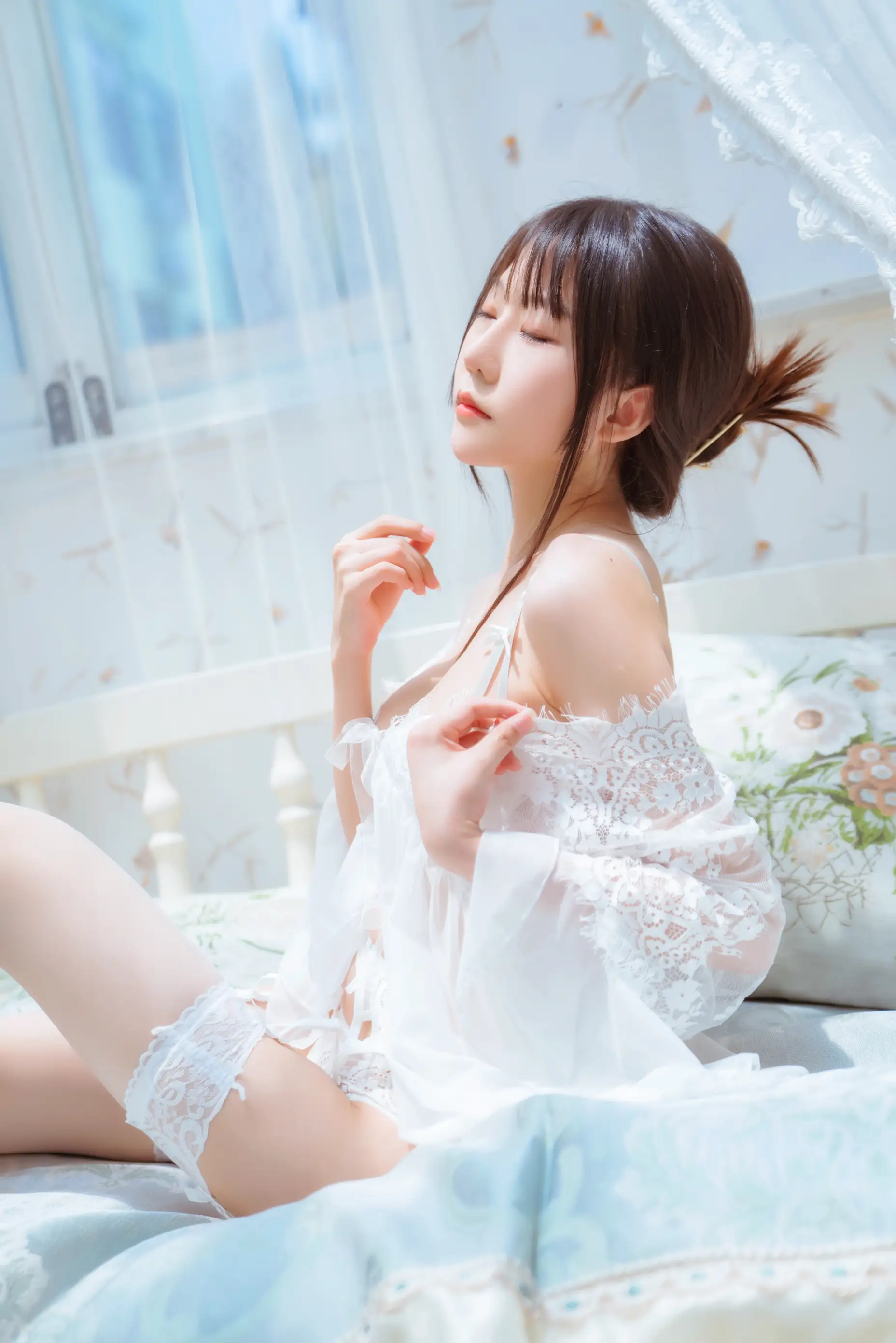 [艺图语] 2022.05.16 Vol.895 – 花房阳光少女 香草喵露露#[32P]-9