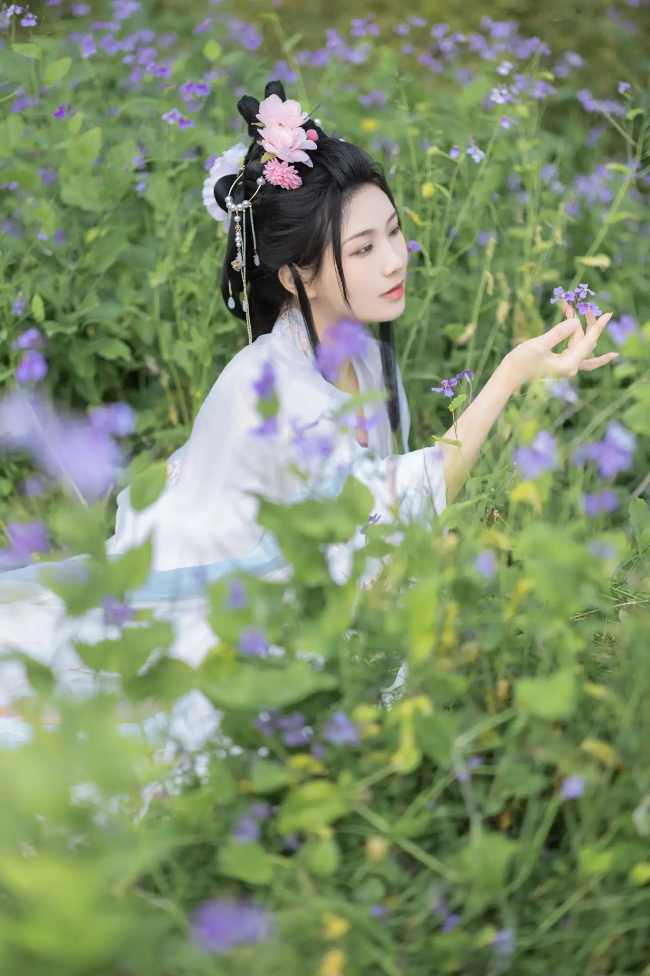 [艺图语] 2022.06.04 Vol.1077 – 花间 阿銧#[34P]-1