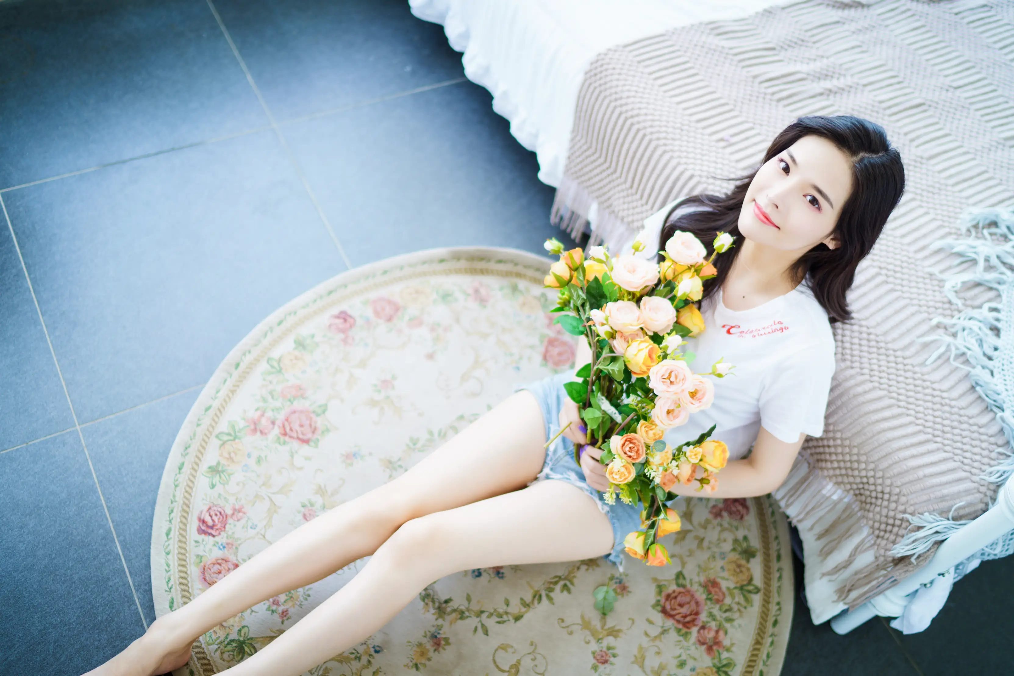 [艺图语] 2022.02.08 Vol.767 – 大长腿女孩的私房照 小容#[30P]-10