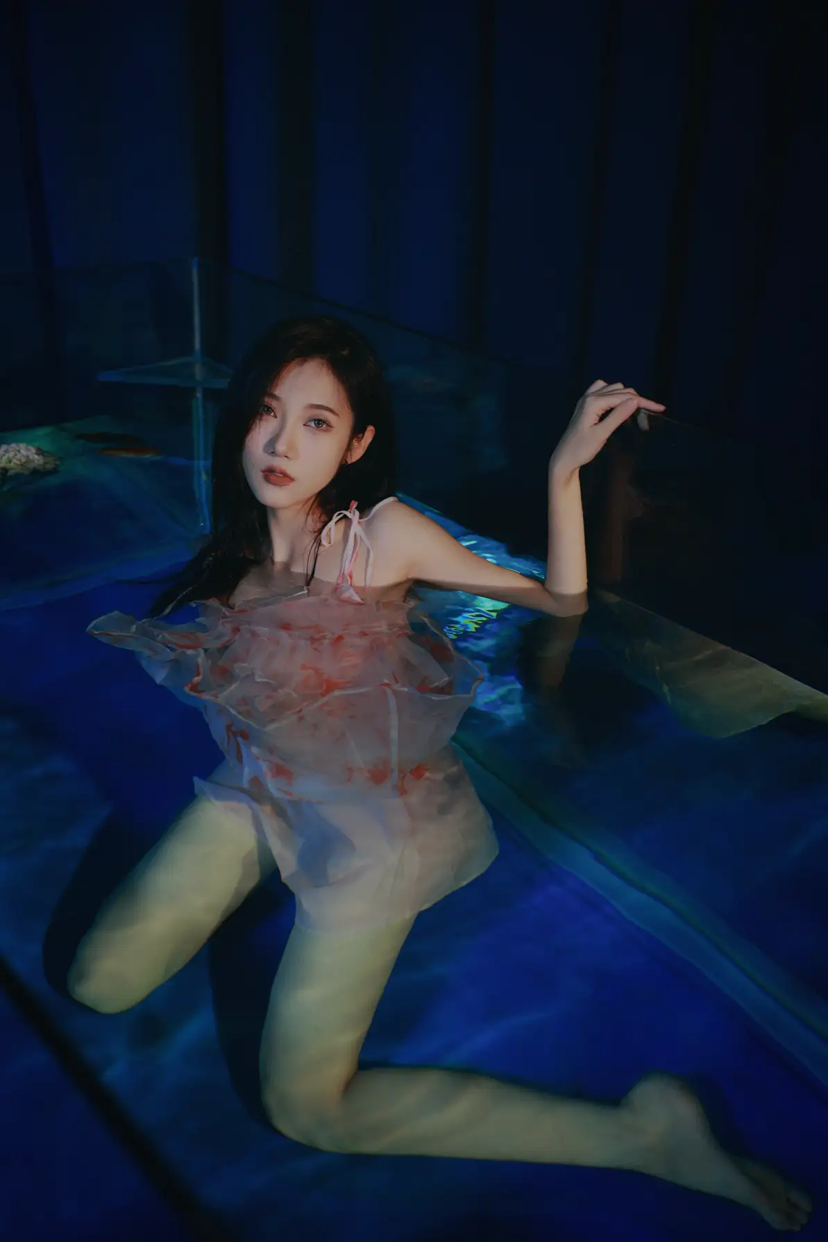 [艺图语] 2022.08.27 Vol.1806 – 有人喜欢蓝 阿万#[45P]-4
