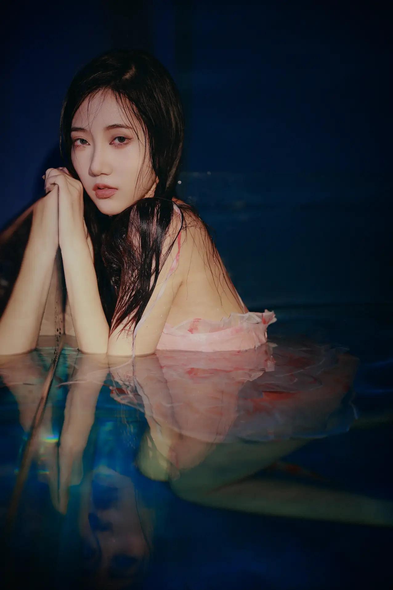 [艺图语] 2022.08.27 Vol.1806 – 有人喜欢蓝 阿万#[45P]-5